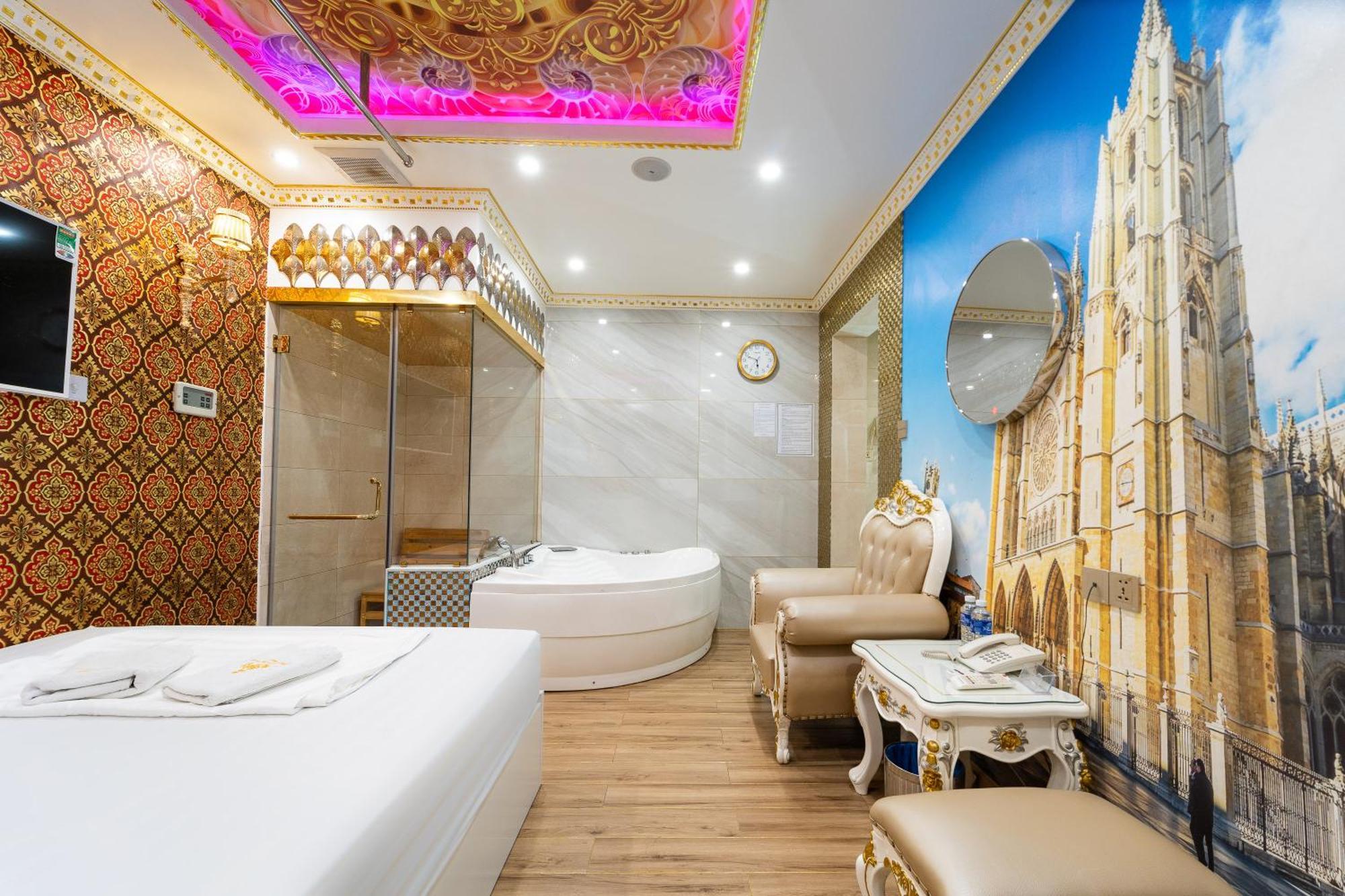Townhouse District 10 Near Children Hospital 1 Formerly Cuong Thanh 3 Hotel 3*