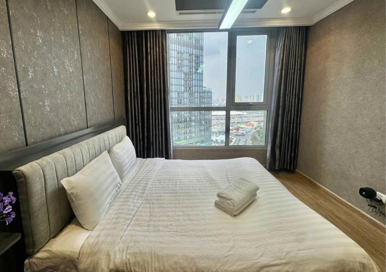 Mochi - Vinhomes Park Apartment