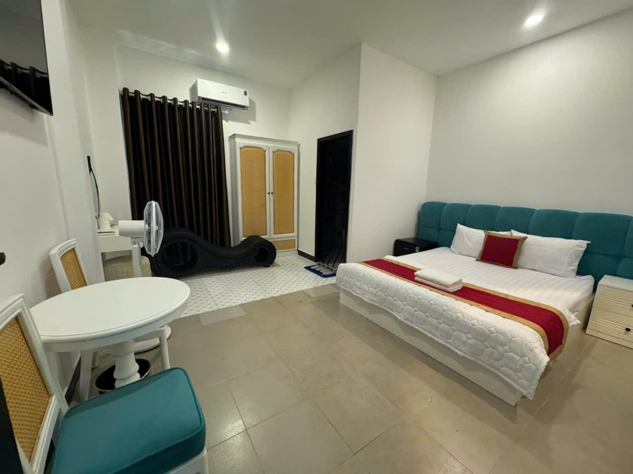 Phu Gia 23d4 * Ho Chi Minh City