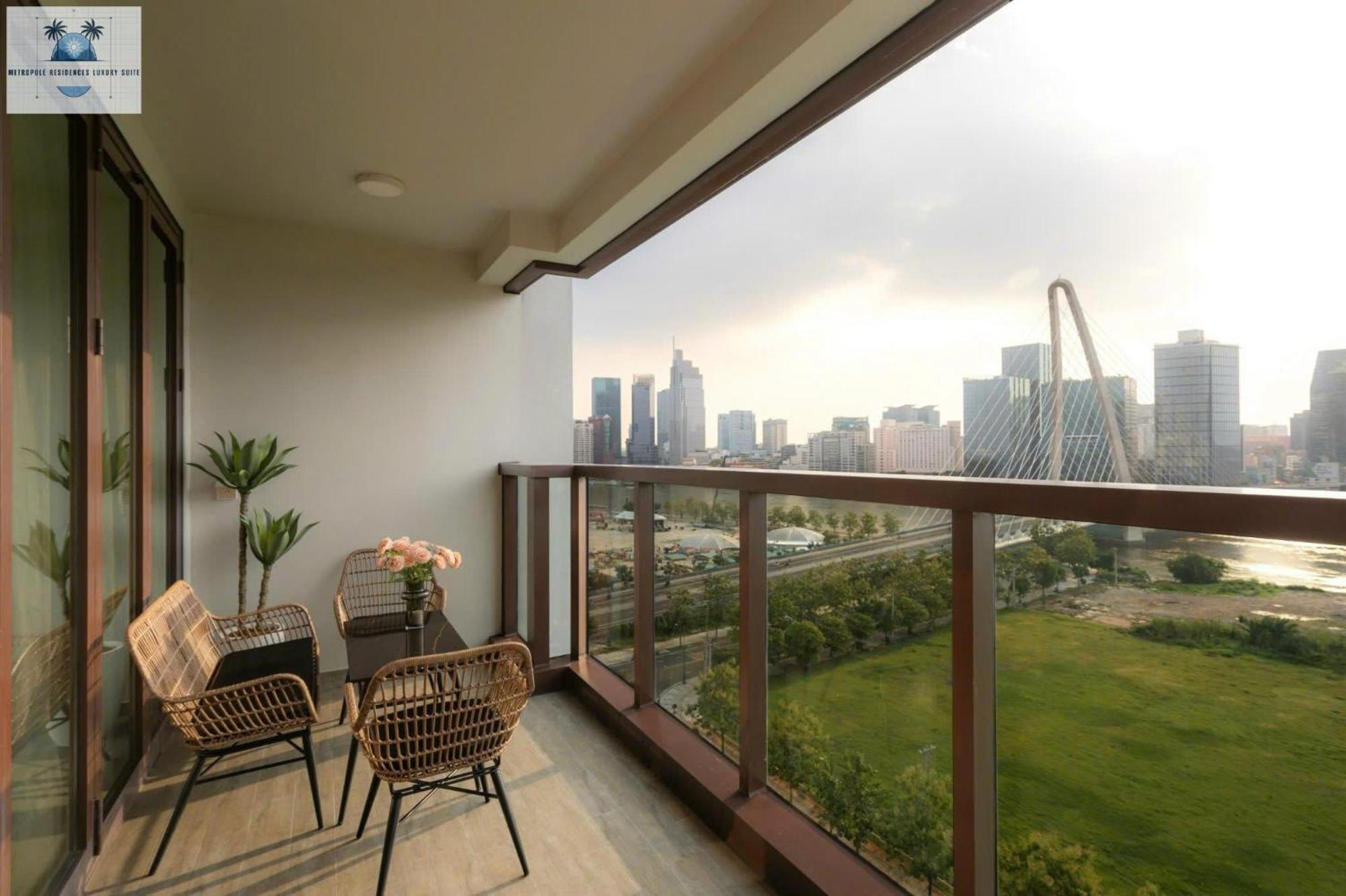 Metropole Residences Luxury Suite Ho Chi Minh City