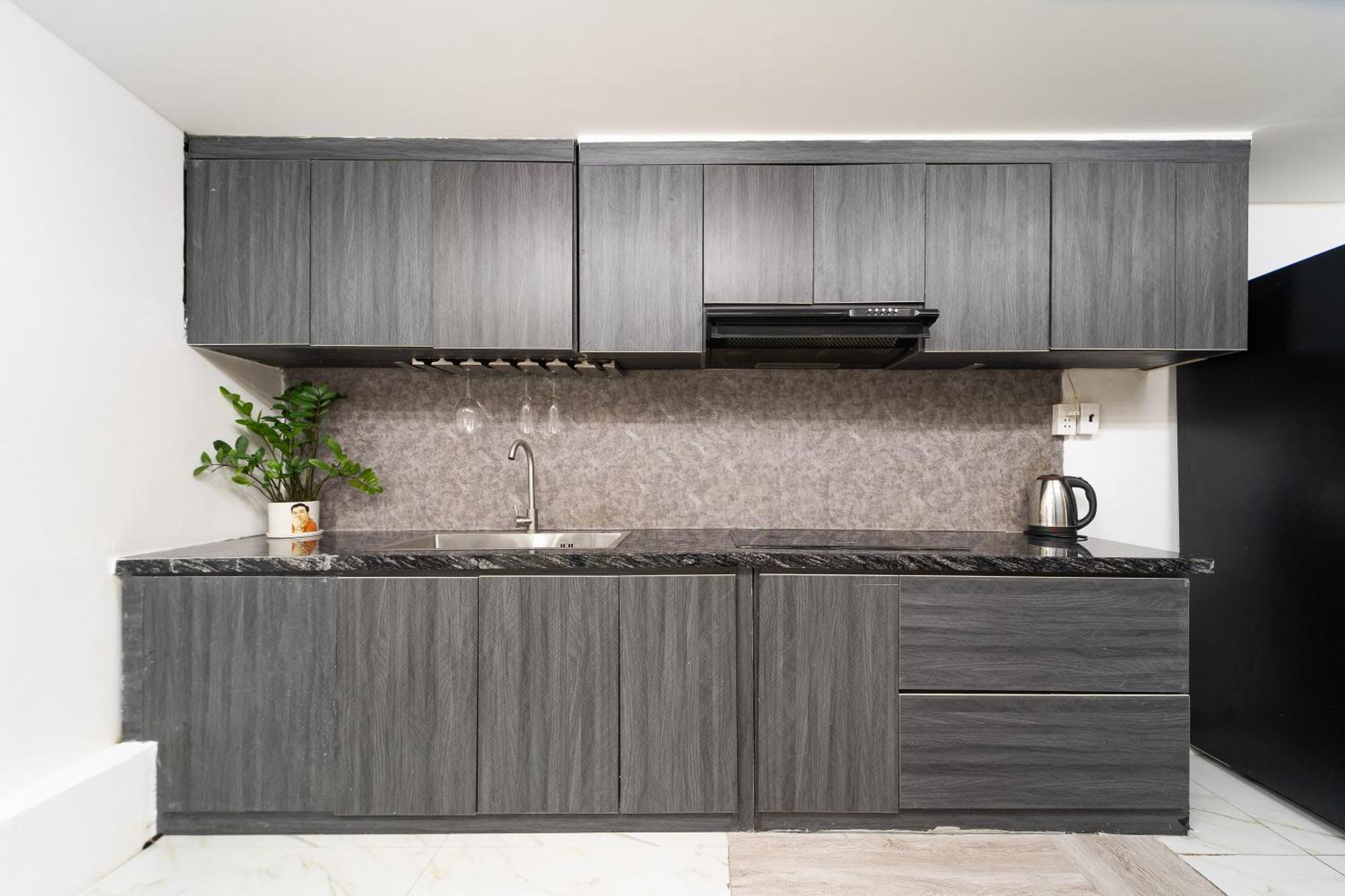 Golden Sun 3 Apartment *
