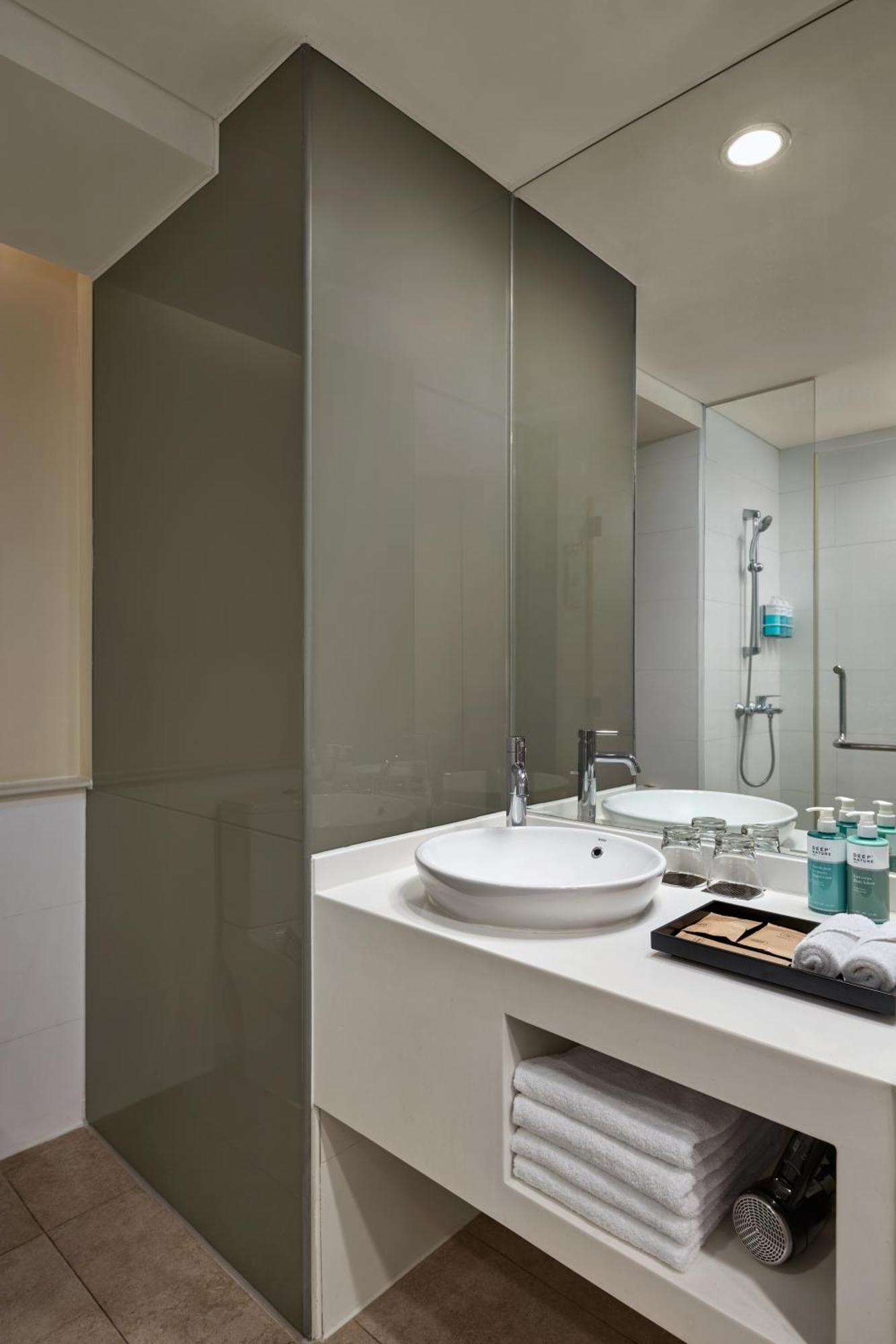 Novotel Living Saigon South *