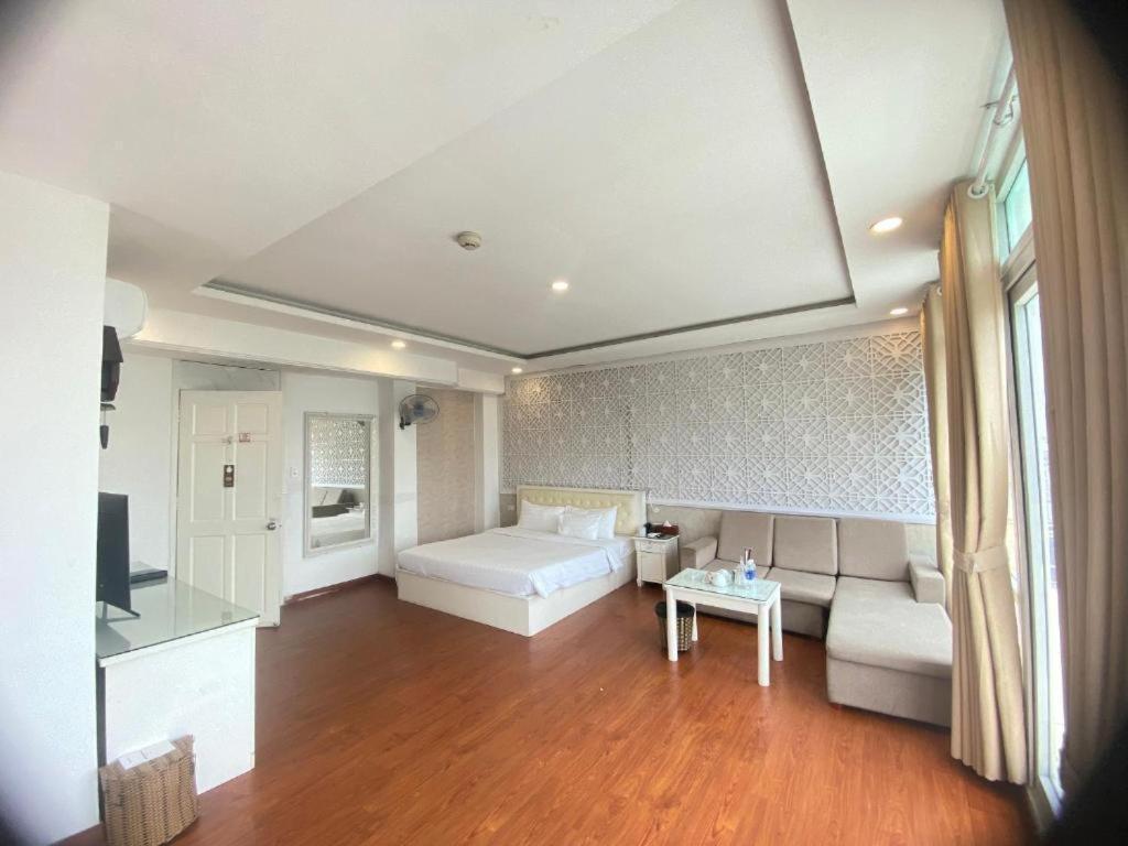 Hotel A25 - 251 Ba Trung Hcm 2*