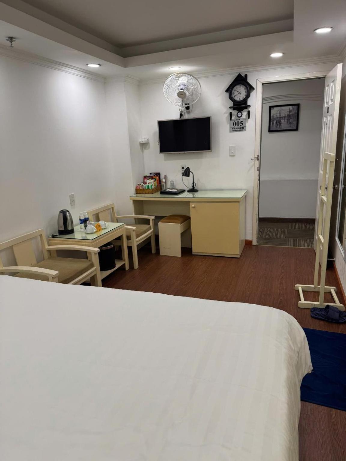 Hotel A25 - 251 Ba Trung Hcm
