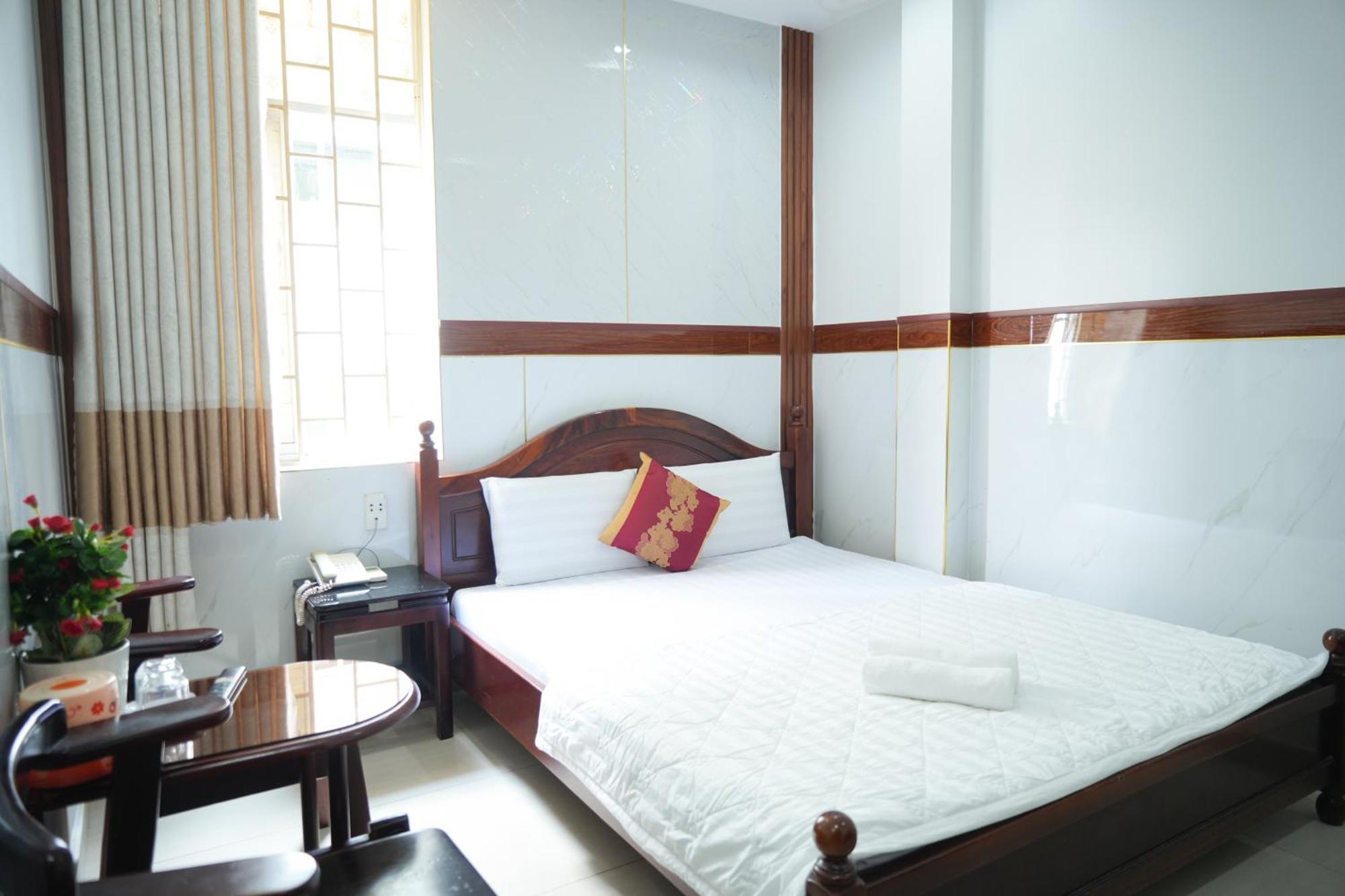 Khach San Hoang Ha Hotel *