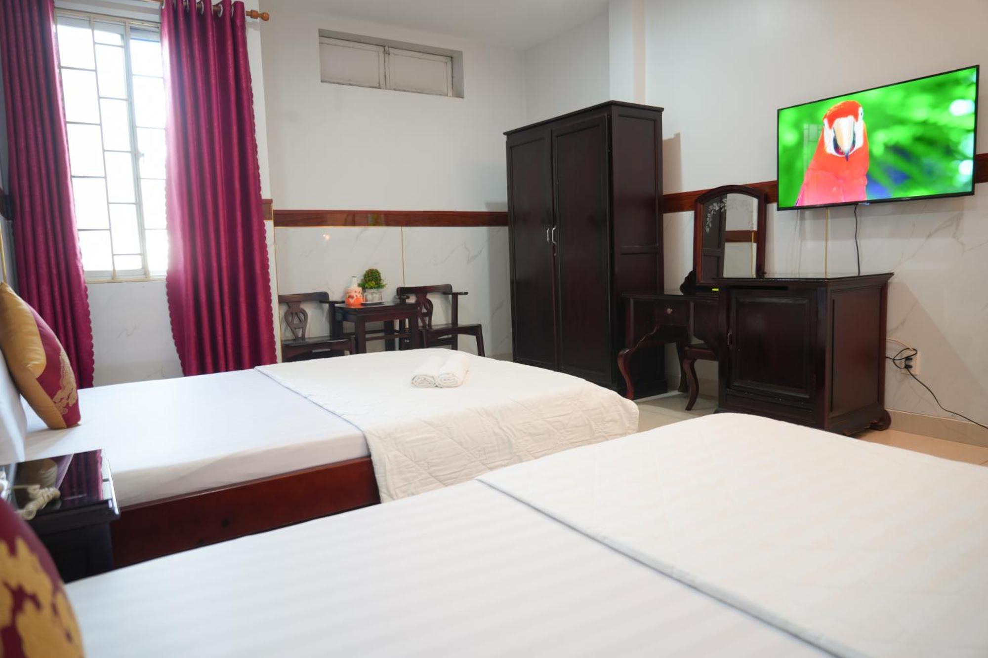 Khach San Hoang Ha * Ho Chi Minh City