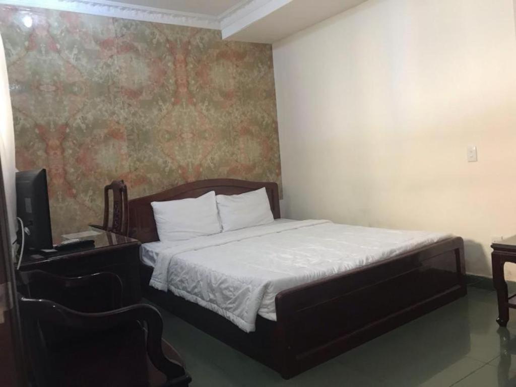 Ava Saigon 2*