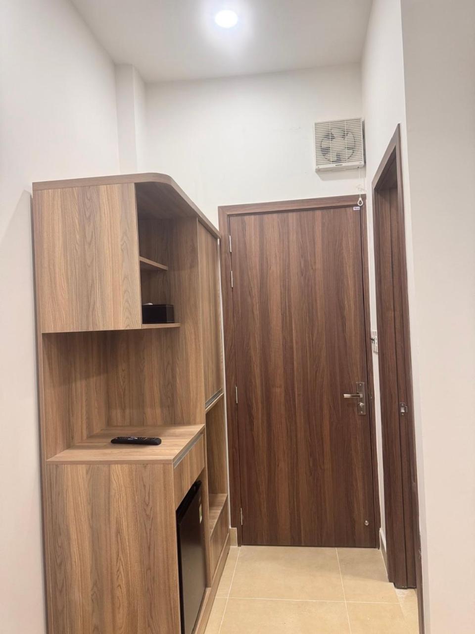 Bed & Breakfast Cozy Airport - Self Check-in 247 Ho Chi Minh City