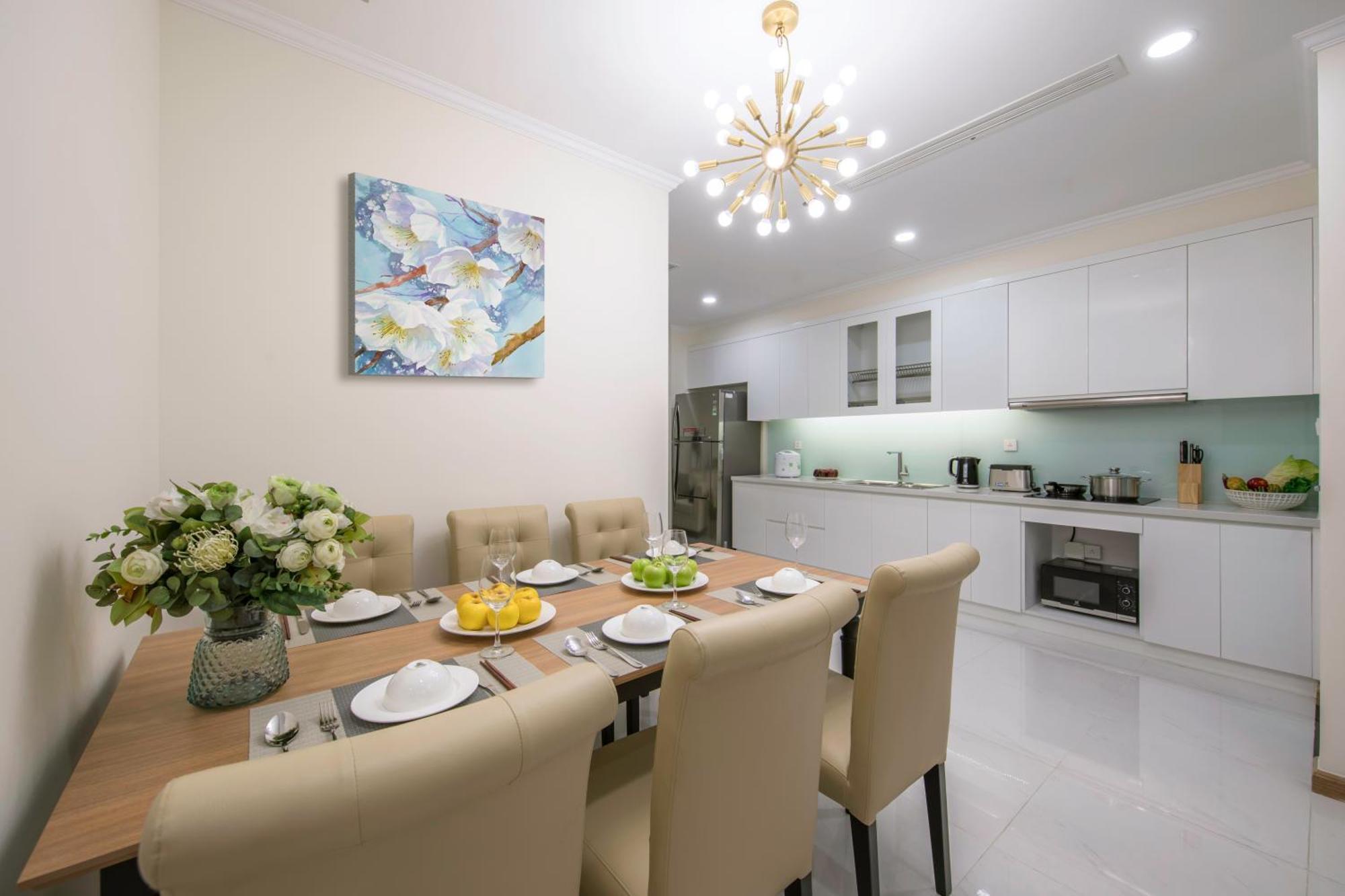 Luxury Vinhomes Park - Thamin Apartment *
