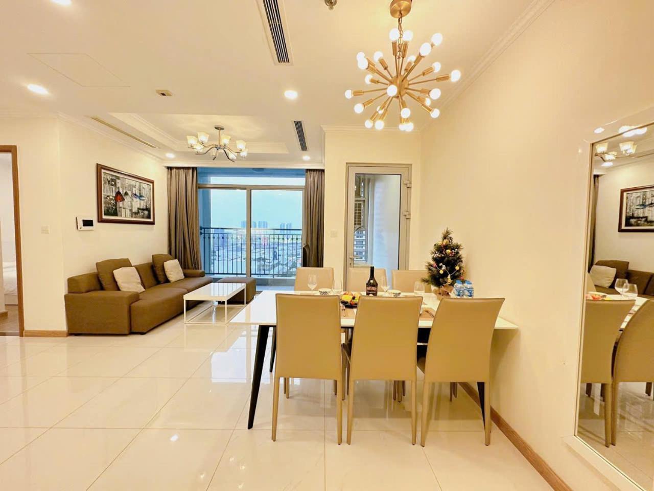 Luxury Vinhomes Park - Thamin Ho Chi Minh City