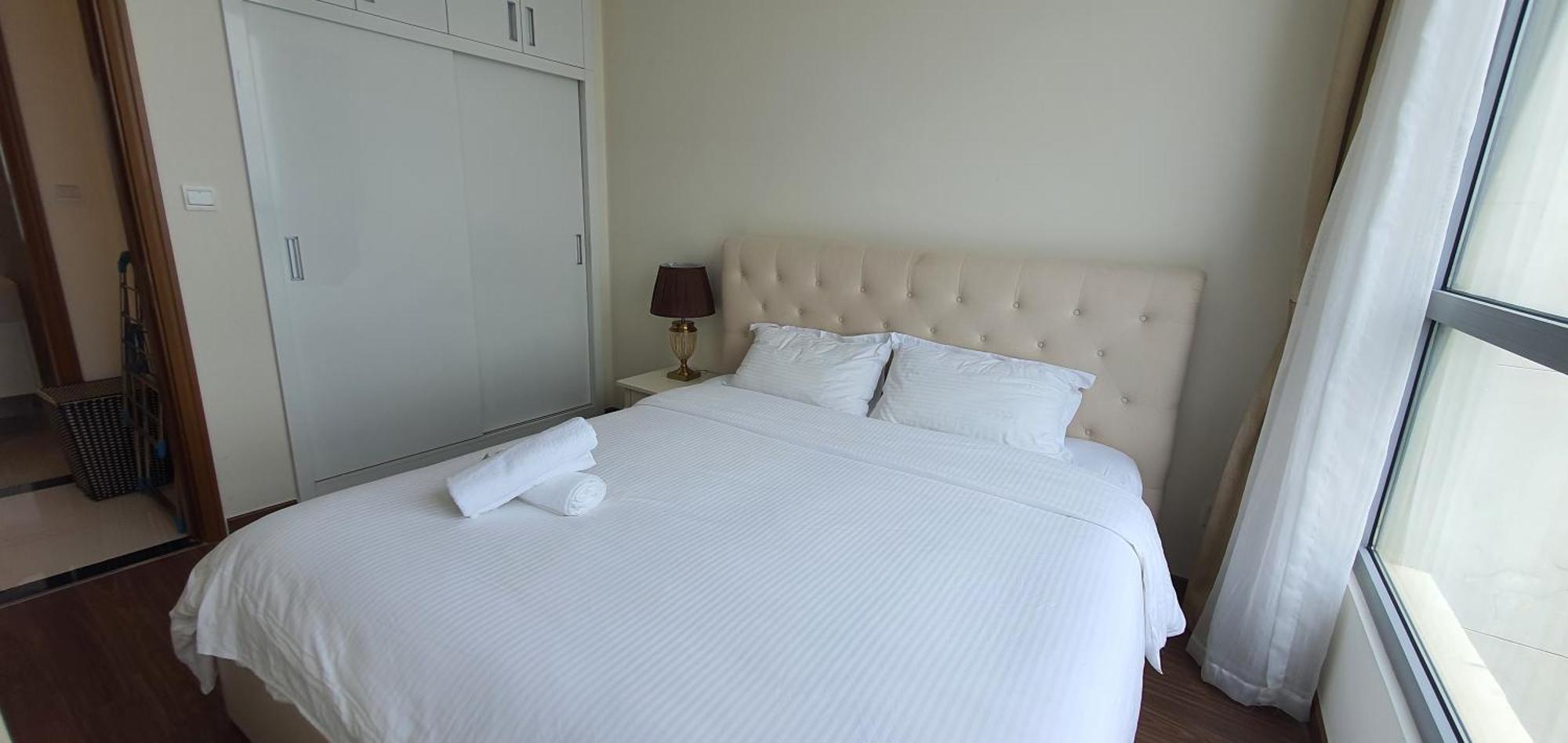 Luxury Vinhomes Park - Thamin Apartment *