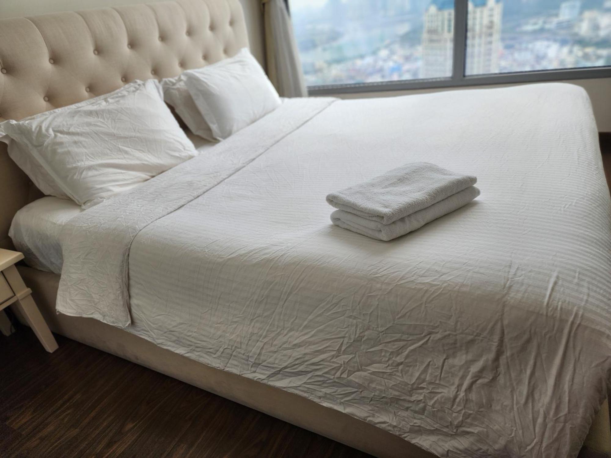 Luxury Vinhomes Park - Thamin Apartment