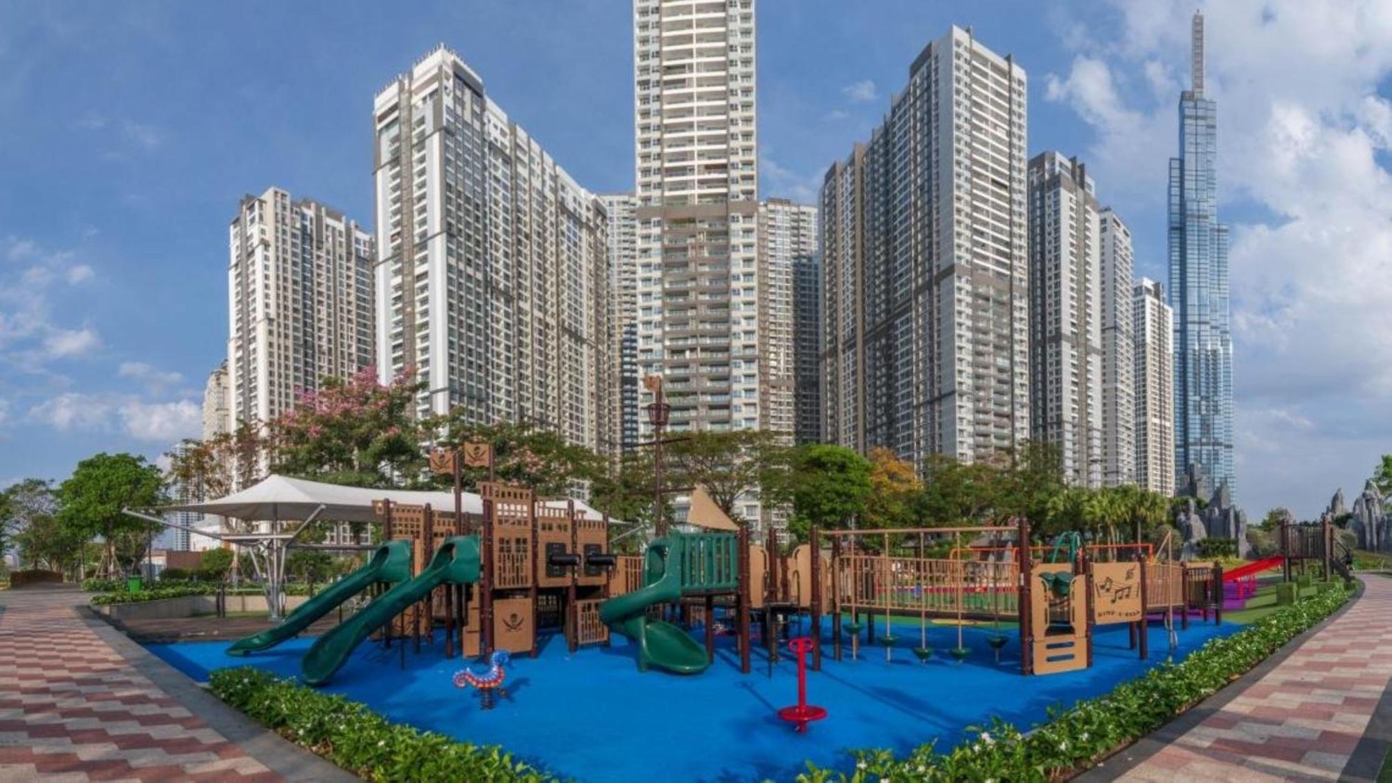 Luxury Vinhomes Park - Thamin Apartment