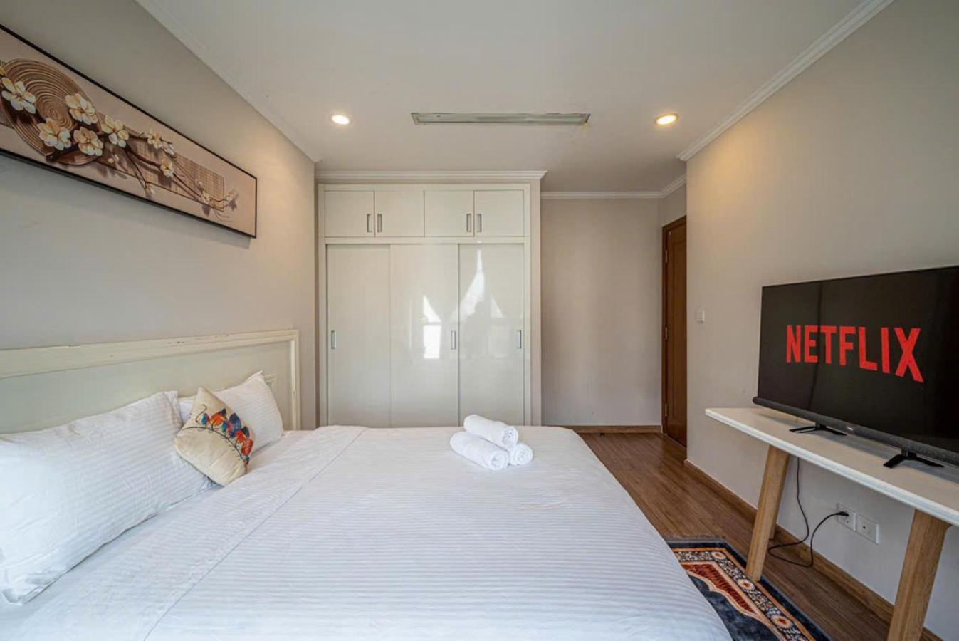 Luxury Vinhomes Park - Thamin *