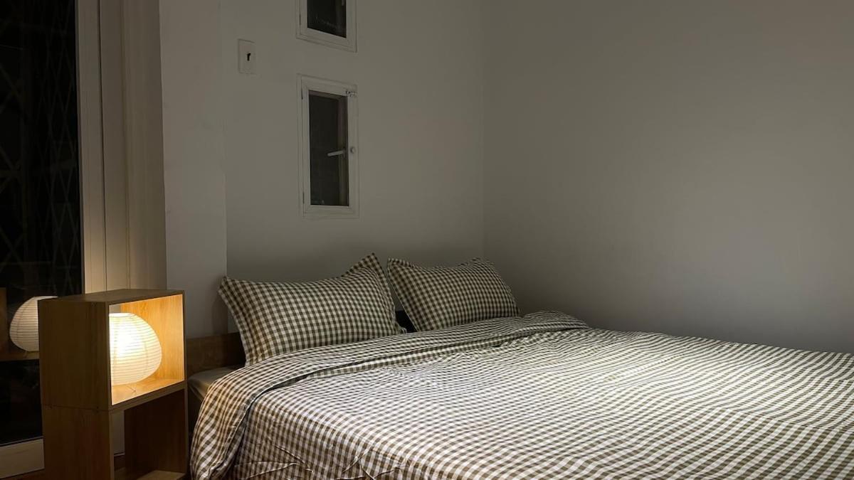 Elegant 2br 2baths In Historic Building Apartment