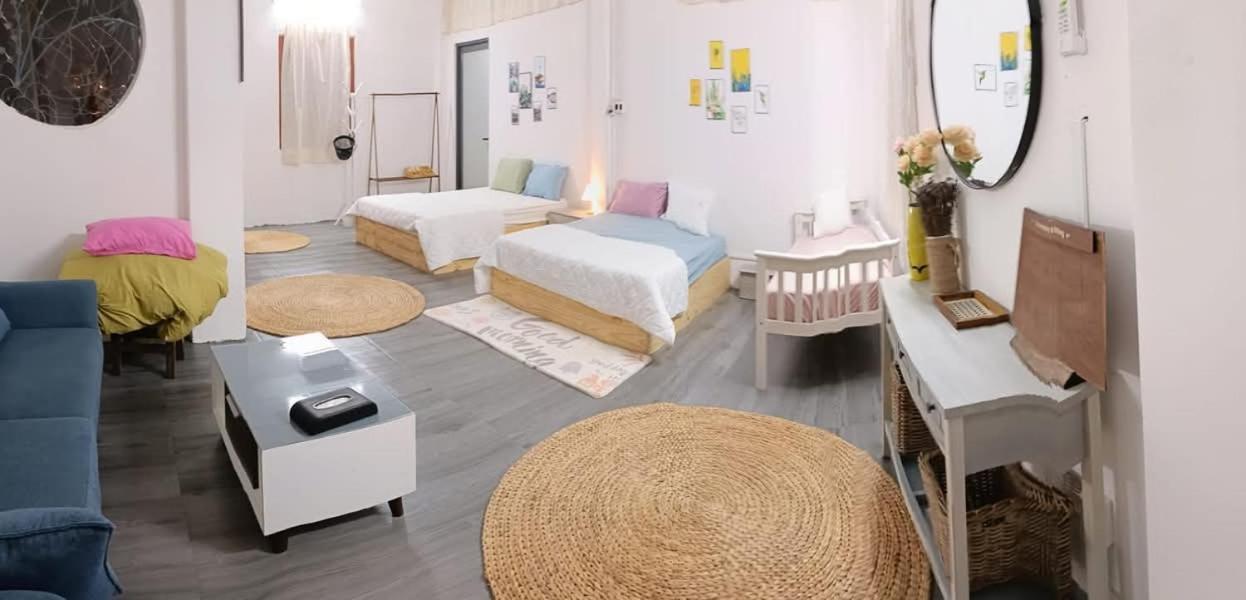 Apartment Nguyen Me Khang 2