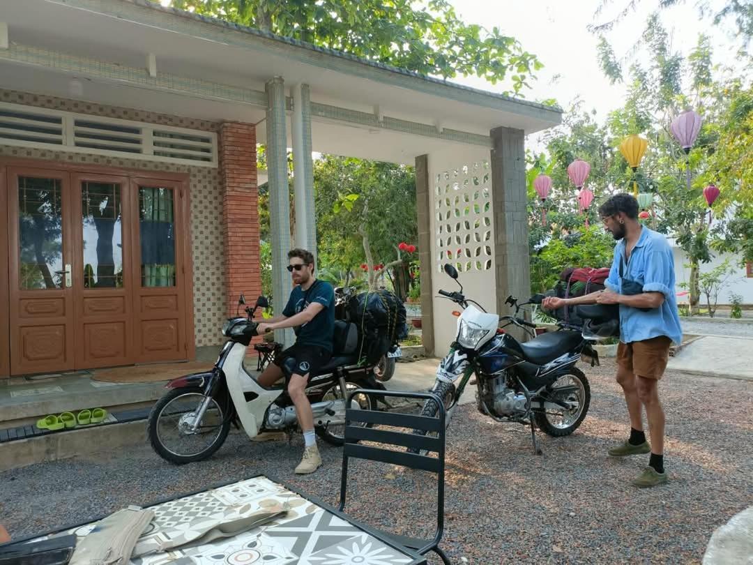 Apartment Nguyen Me Khang 2