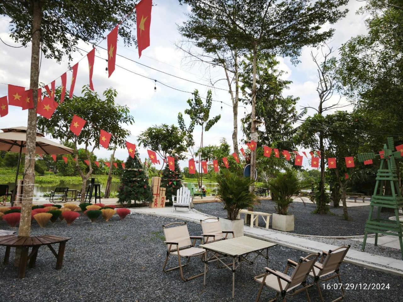 Nguyen Me Khang 2 Apartment