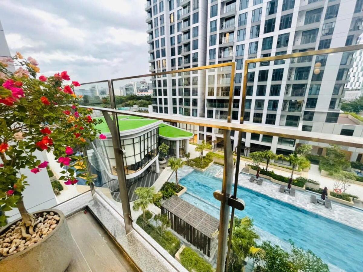 Luxury At Cardinal Court Apartment *
