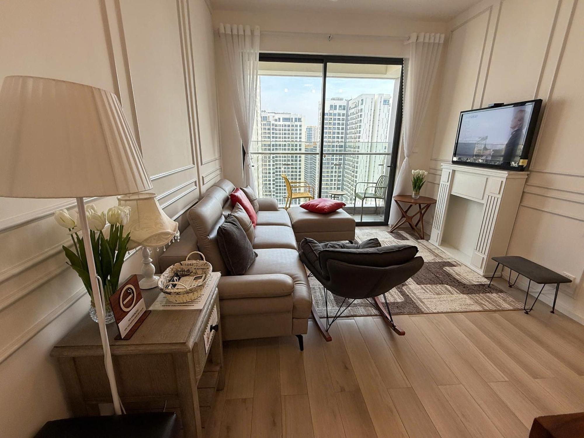 Apartment Vinhome Grandpark Tphcm Vietnam Masteri Centre Point Luxury With Adventure At Your Doorstep - Amusement Park & Poolside Comfort!