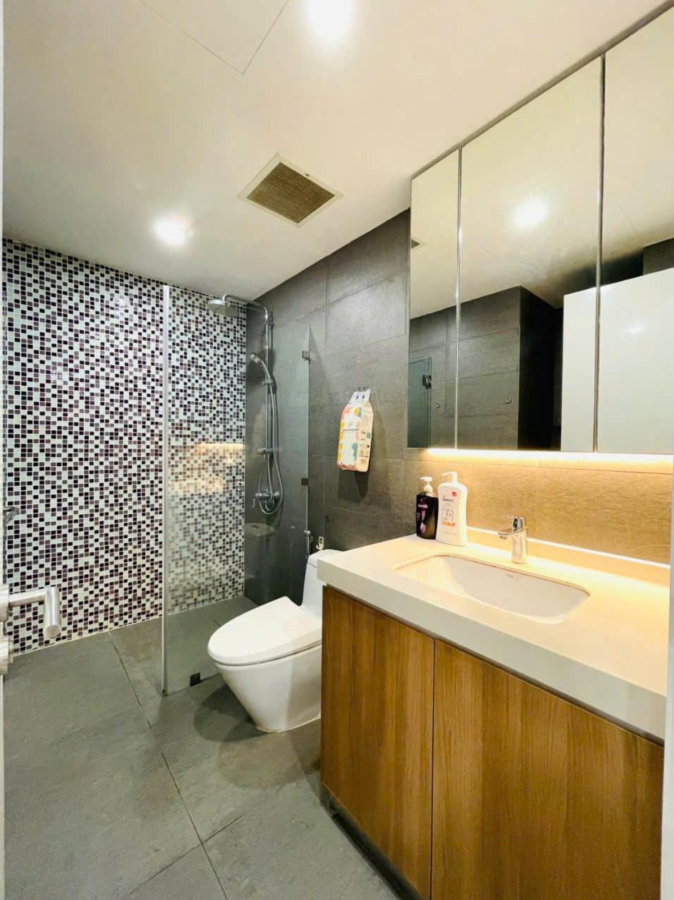 1br Republic Plaza, 5 Min From Tan Son Nhat Airport Apartment