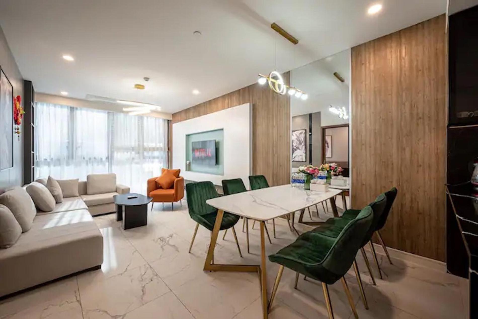Apartment Metropole Square Cental Saigon
