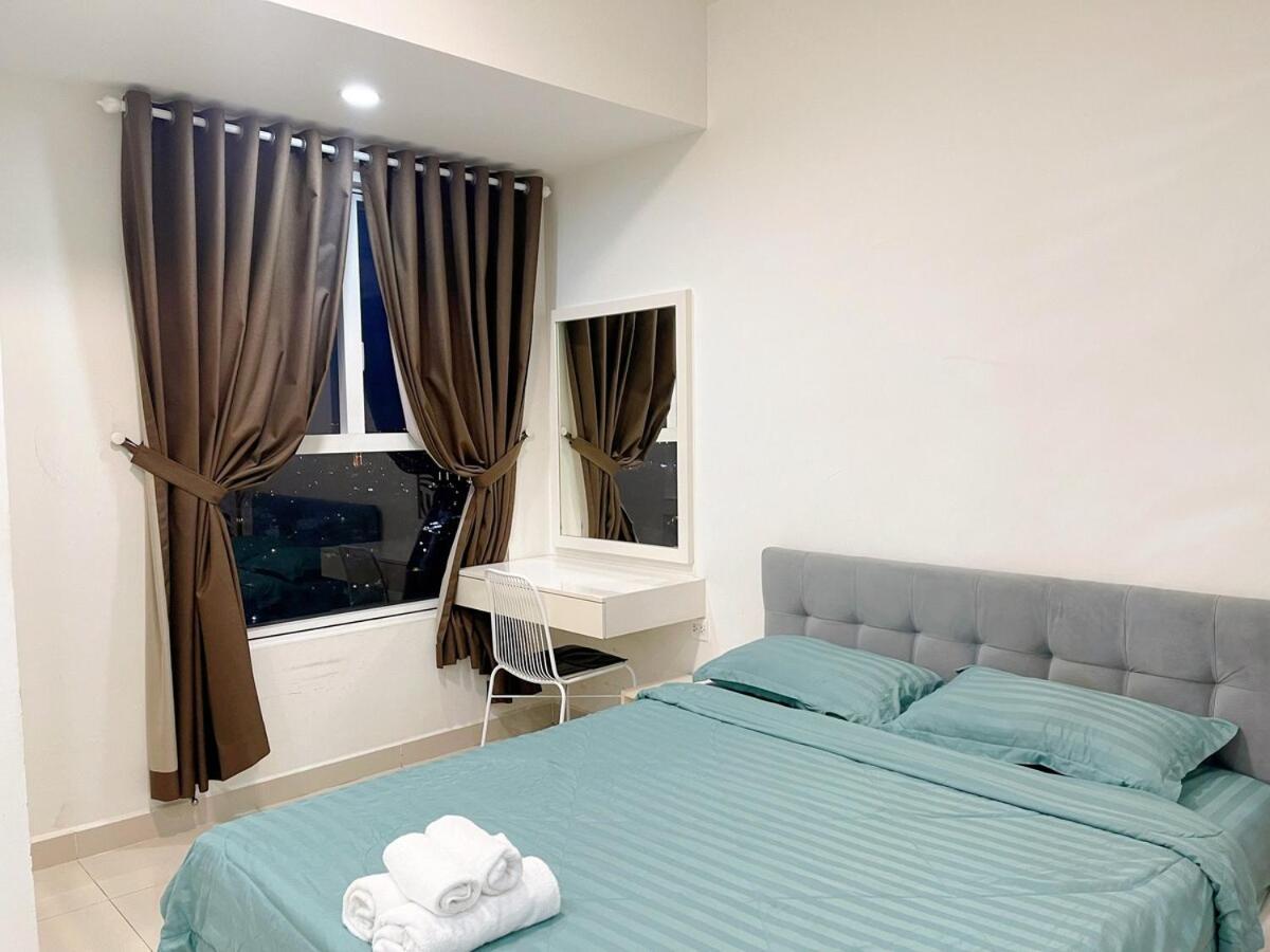 Apartment F22 1br Sunrise Cityview Tang Caopool Gym Ho Chi Minh City