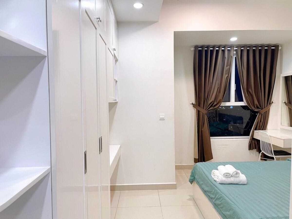 Apartment F22 1br Sunrise Cityview Tang Caopool Gym Ho Chi Minh City