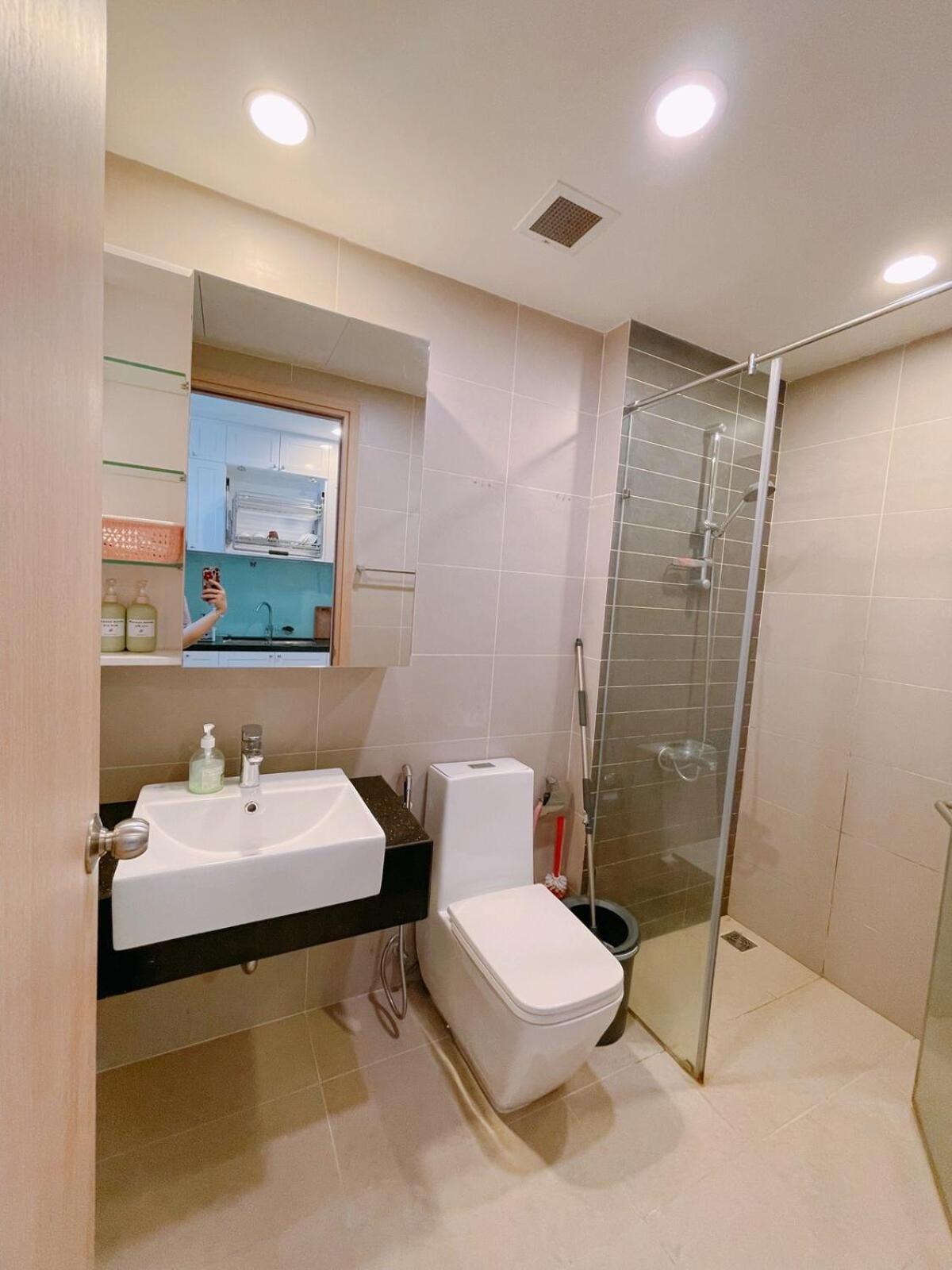F22 1br Sunrise Cityview Tang Caopool Gym Ho Chi Minh City