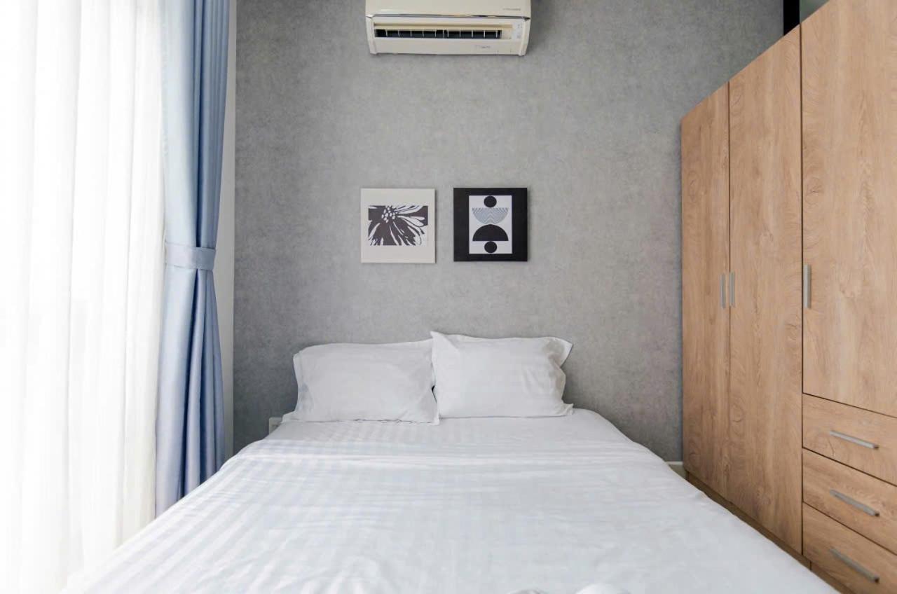 Toan Bo 4 Phong Ngu 5 Giuong District 4 Apartment *