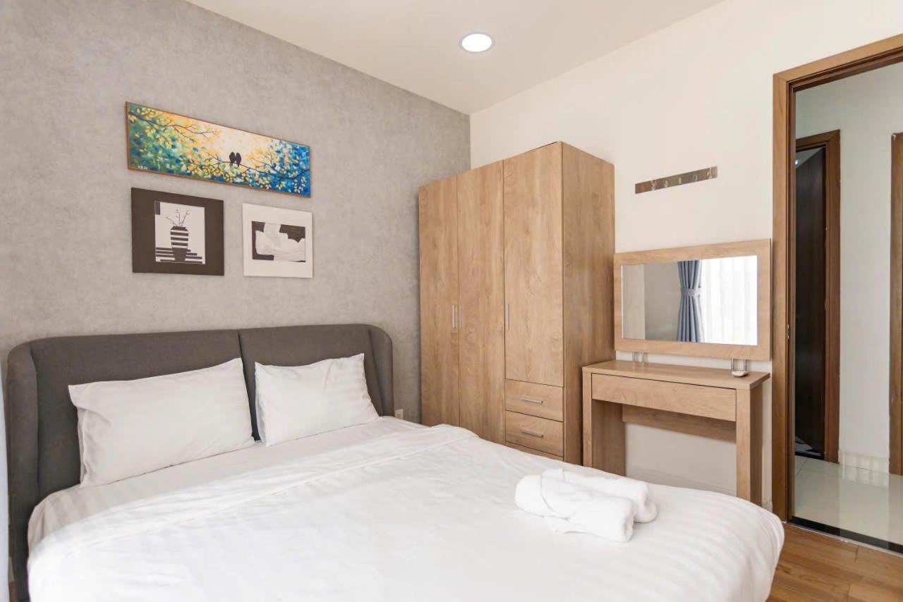 Apartment Toan Bo 4 Phong Ngu 5 Giuong District 4 *