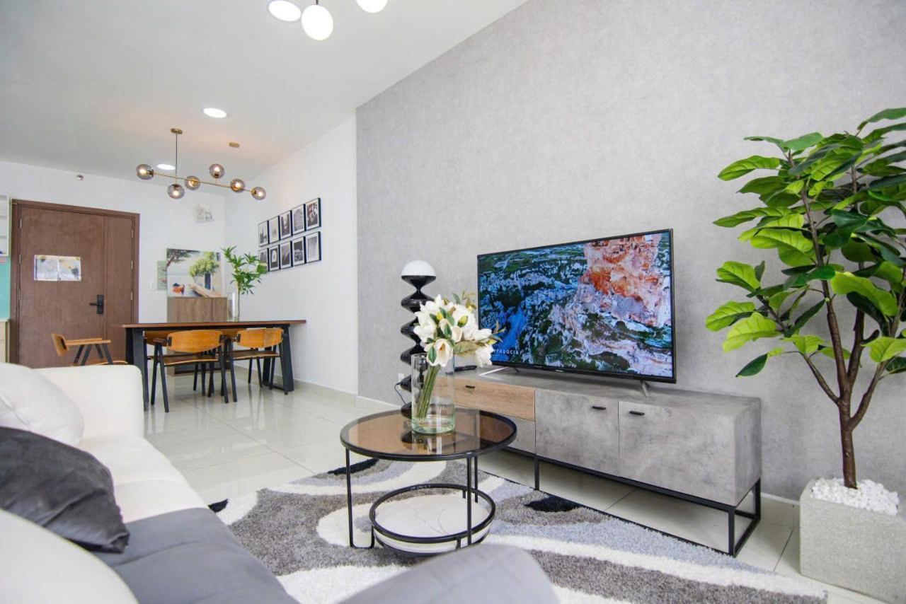 Apartment Toan Bo 4 Phong Ngu 5 Giuong District 4 *