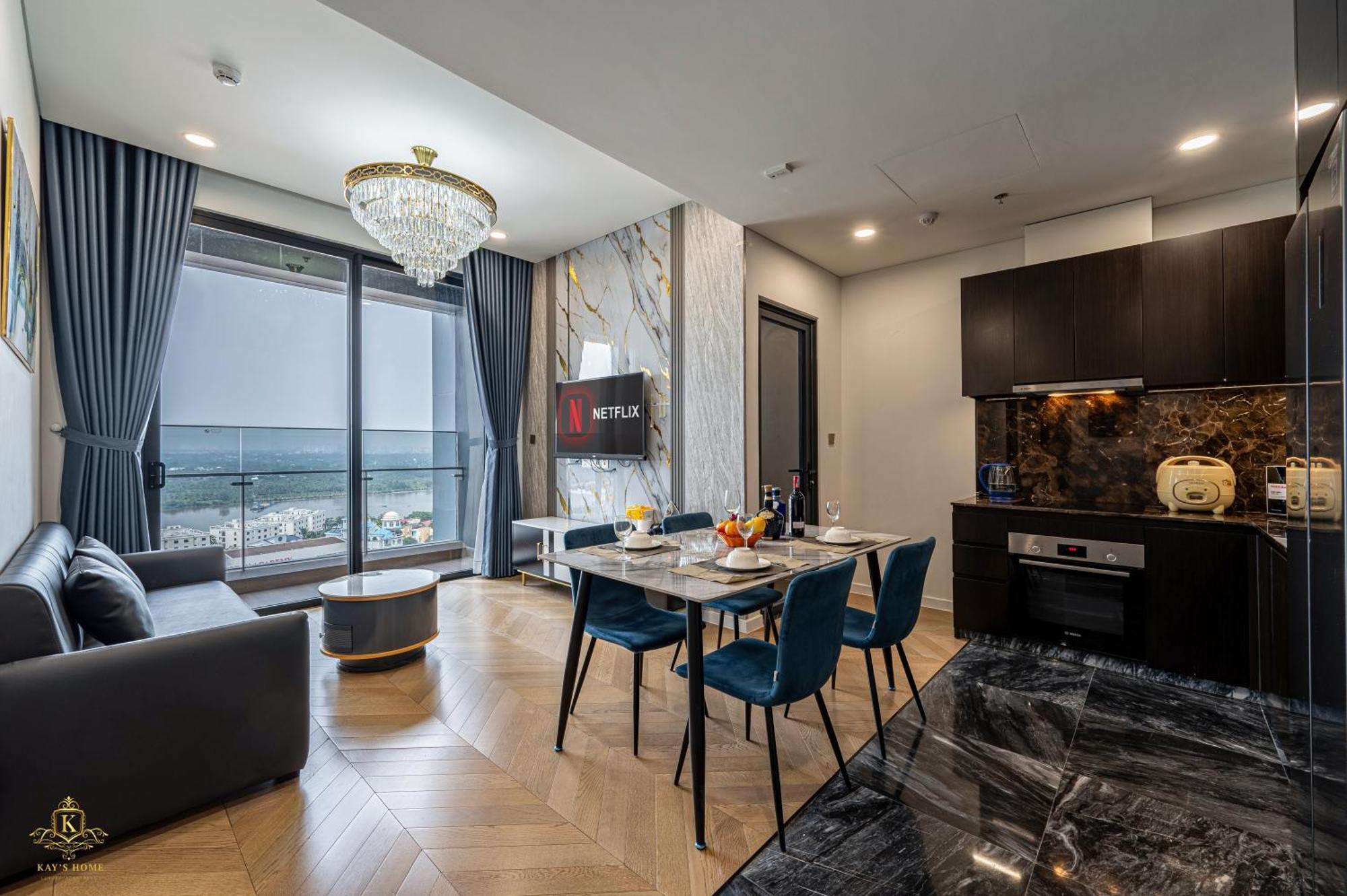The Lumiere Opulence Oasis Apartment *