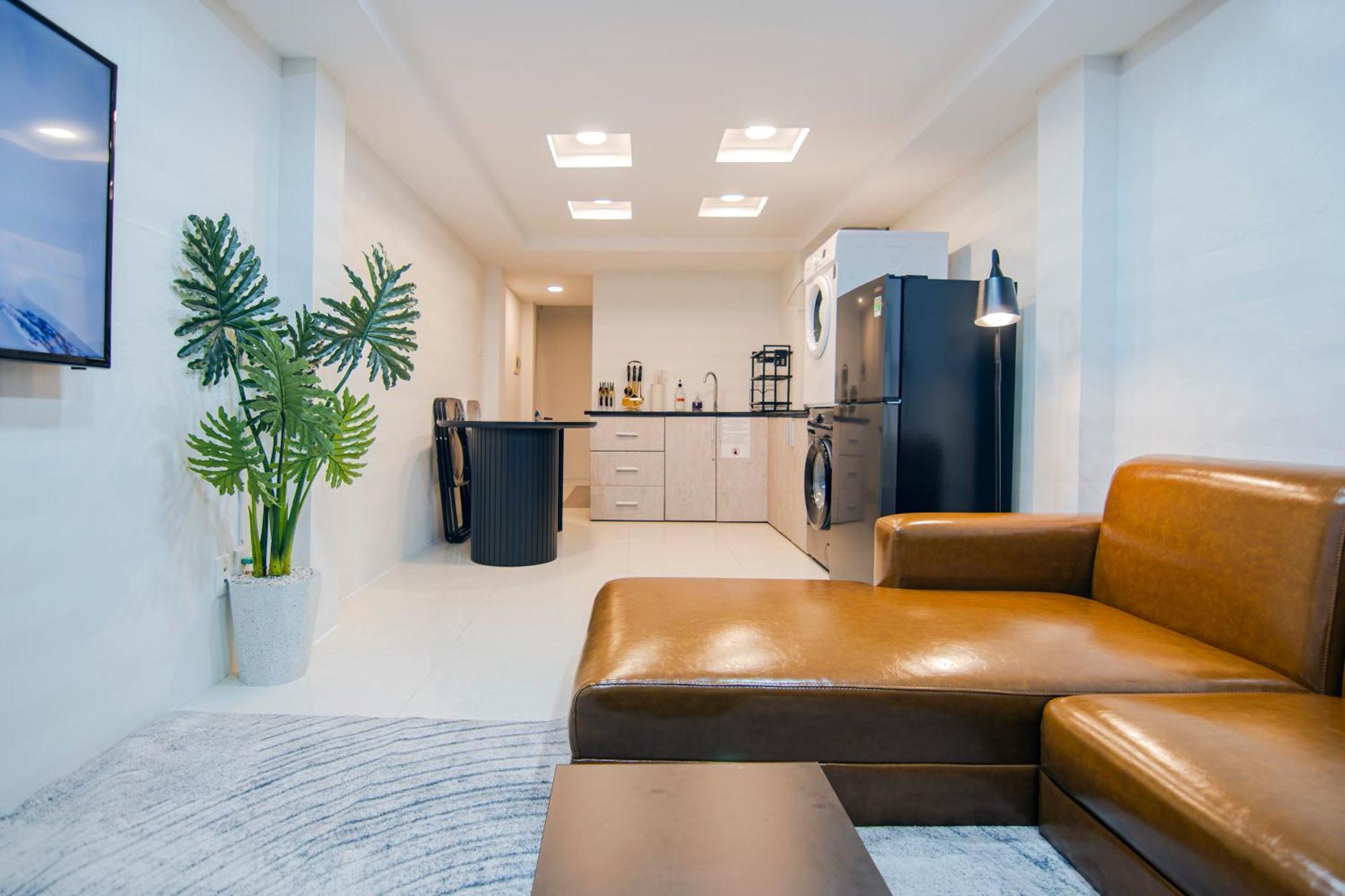 Holiday home Entire House With Full Amenities - Near Bui Vien Walking Street , District 1 Ho Chi Minh City