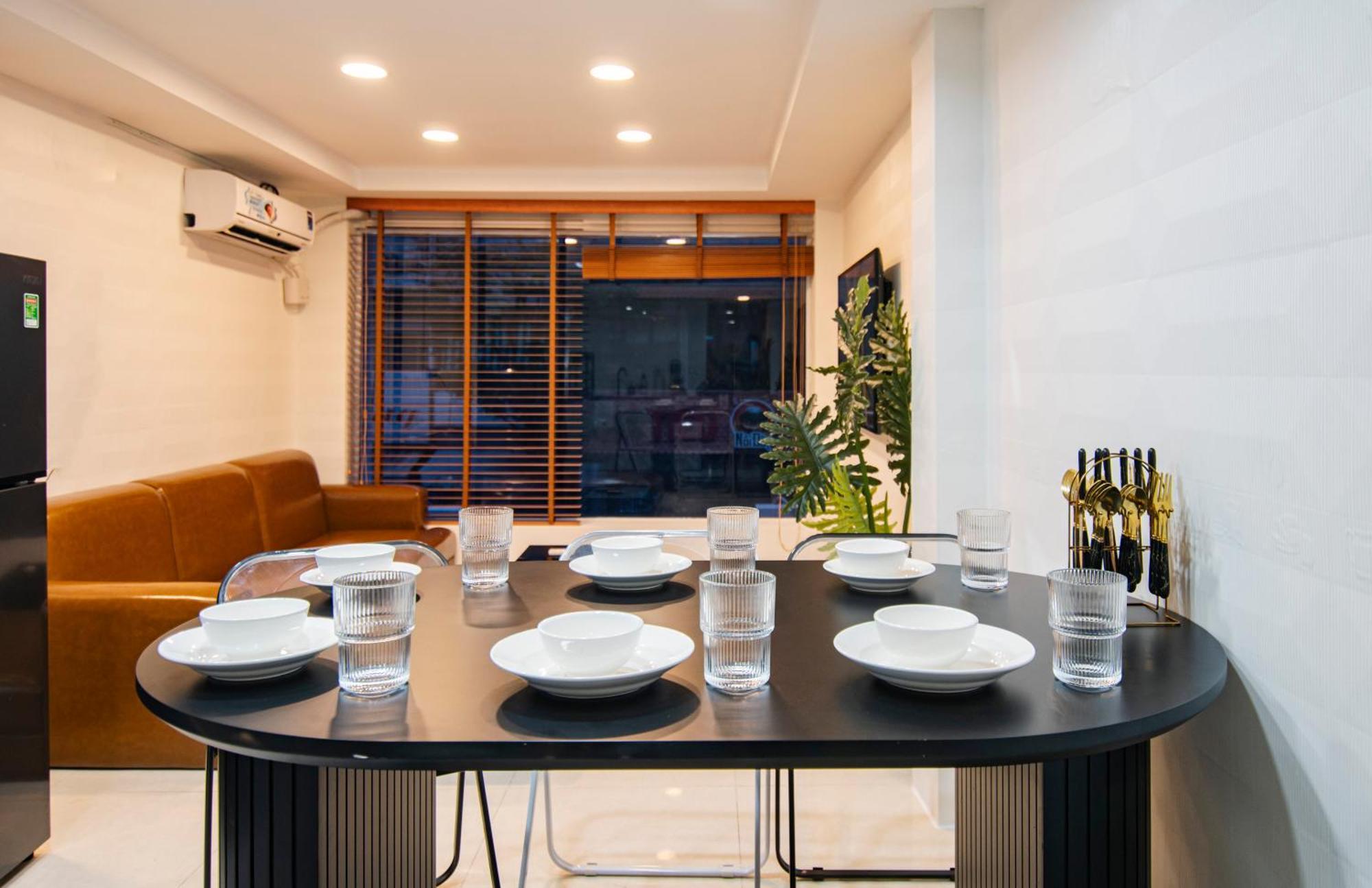 Entire House With Full Amenities - Near Bui Vien Walking Street , District 1 Holiday home *