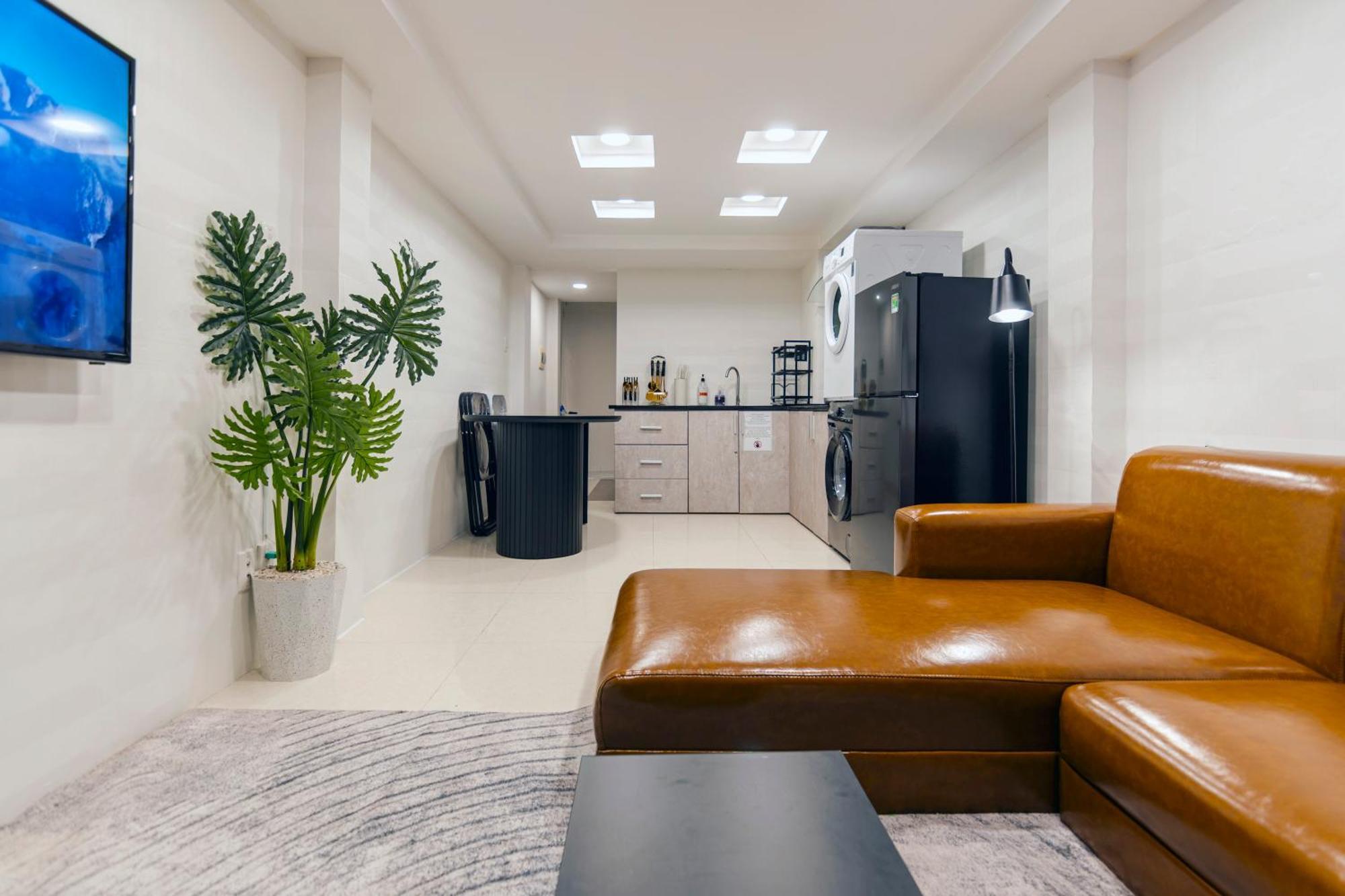 Entire House With Full Amenities - Near Bui Vien Walking Street , District 1 Holiday home Ho Chi Minh City