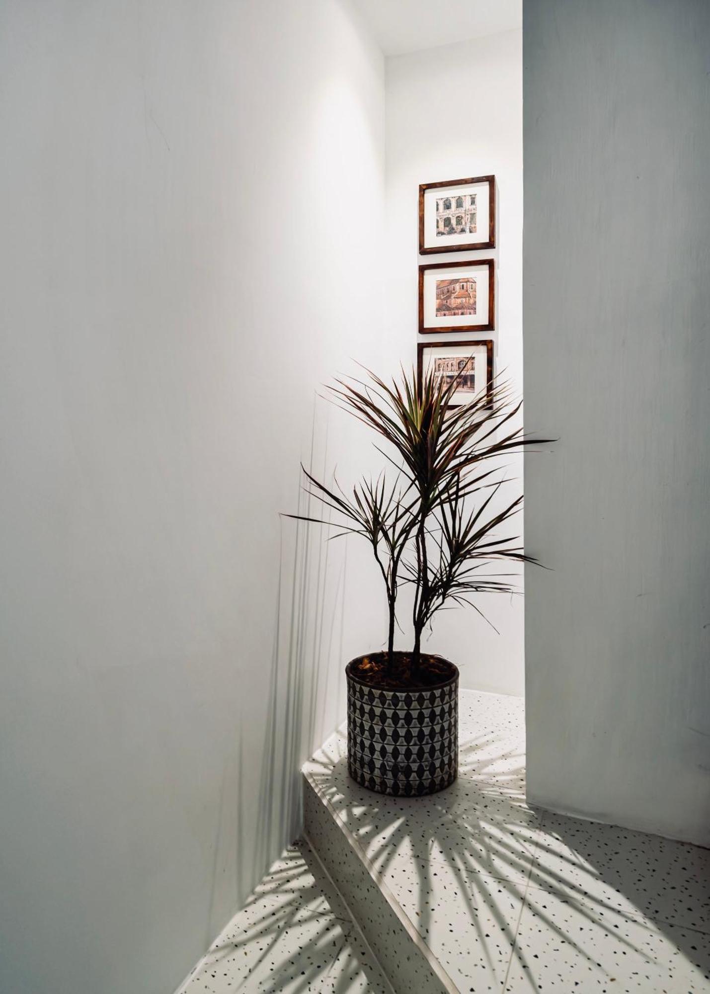 Anh Garden Phong Ban Cong Tang 3 *