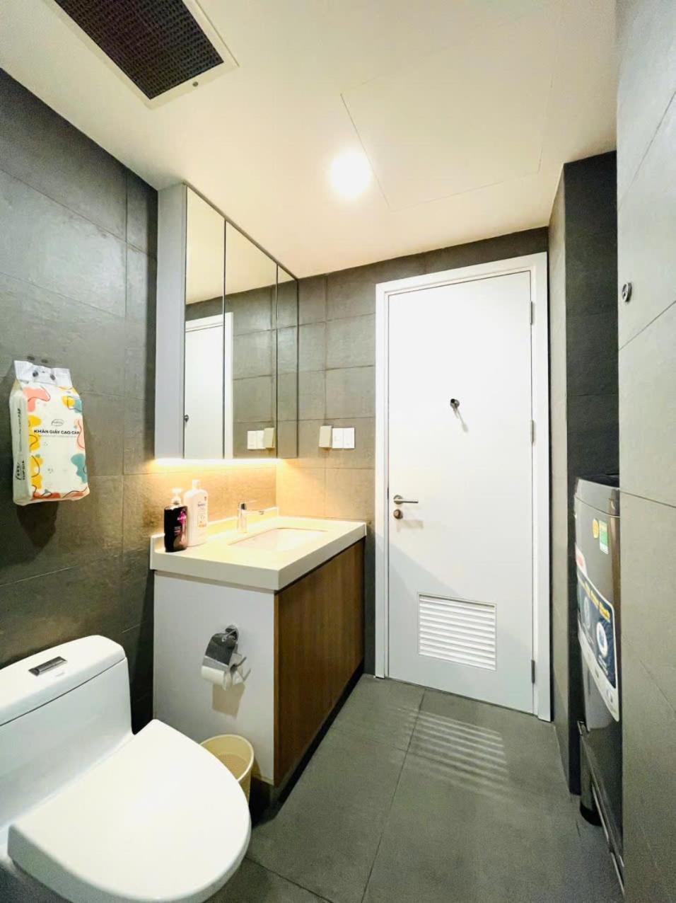 1br Republic Plaza, 5 Min From Tan Son Nhat Airport Apartment Ho Chi Minh City