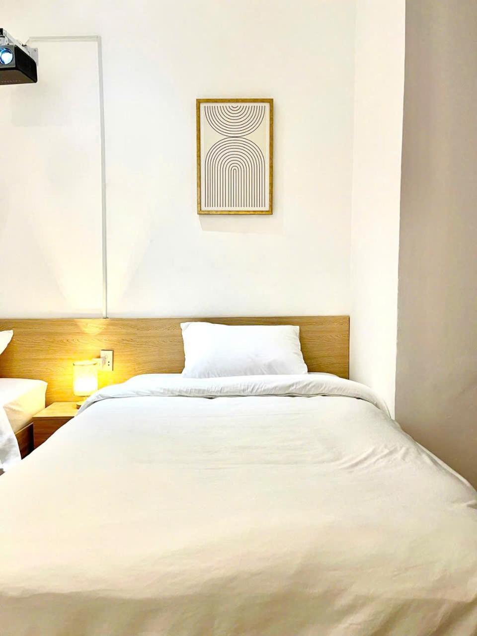 Apartment Emi - Quan 1