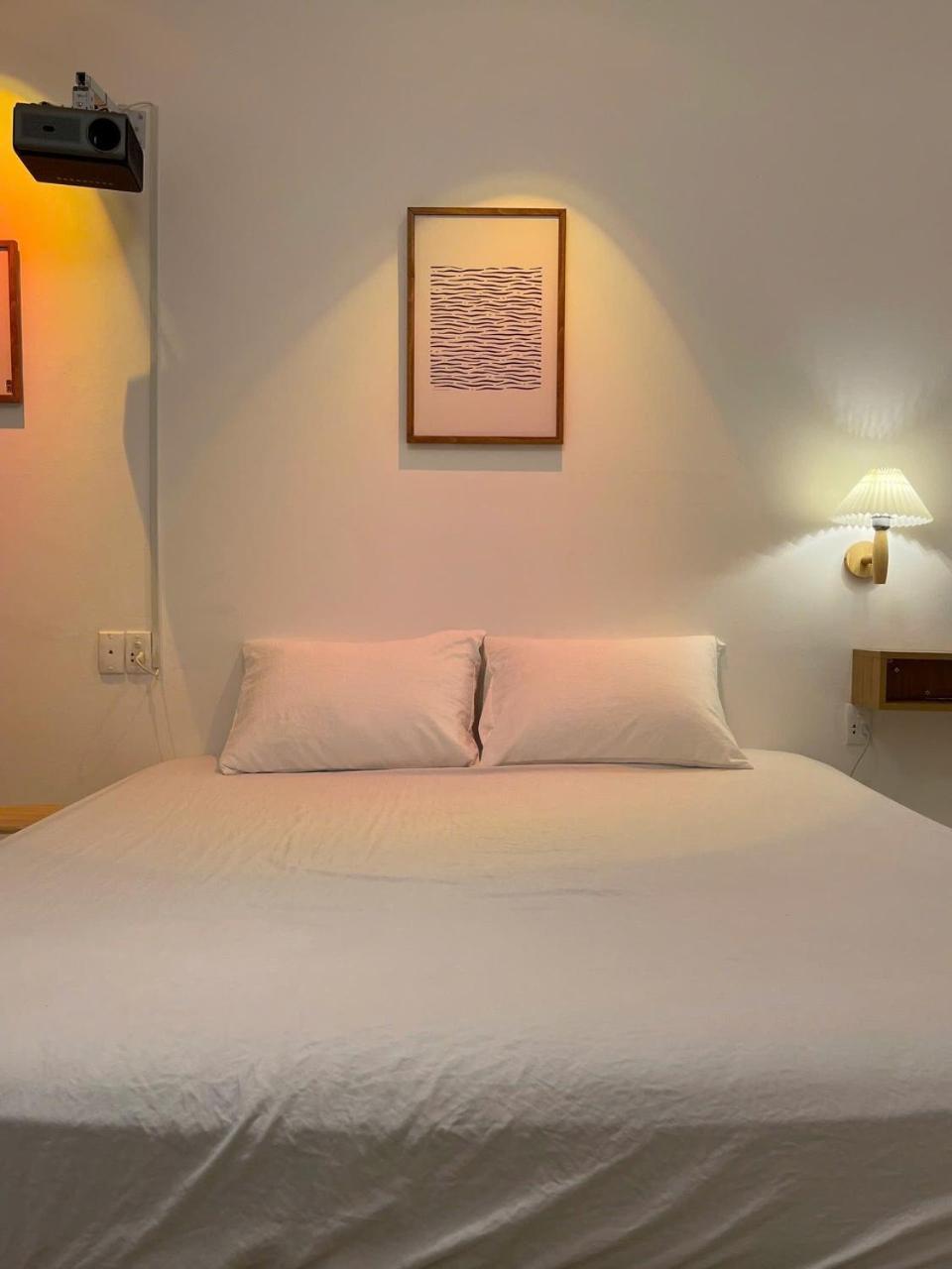 Emi - Quan 1 Apartment *