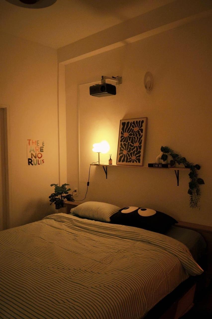 Apartment Emi - Quan 1 *