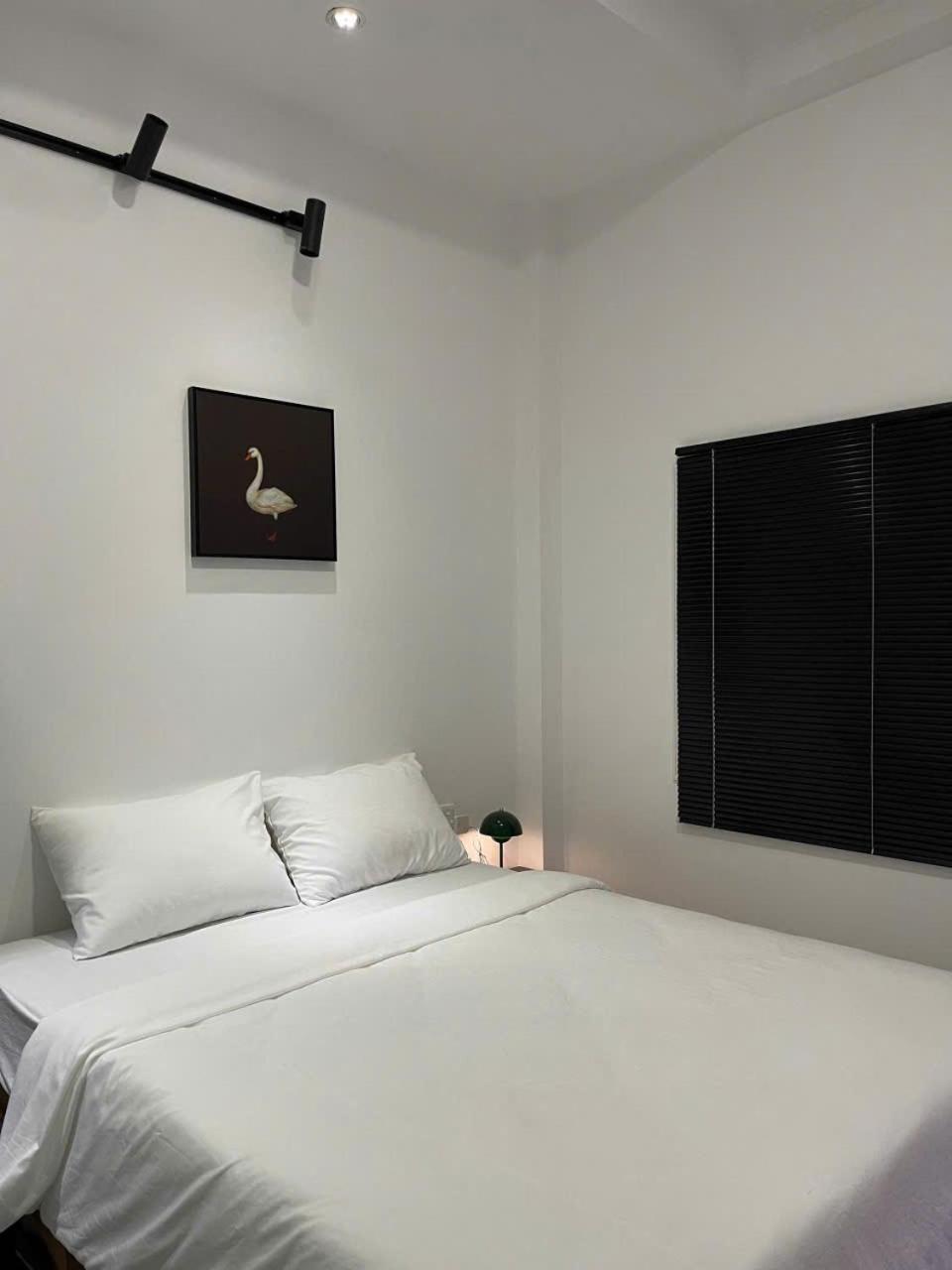 Apartment Emi - Quan 1