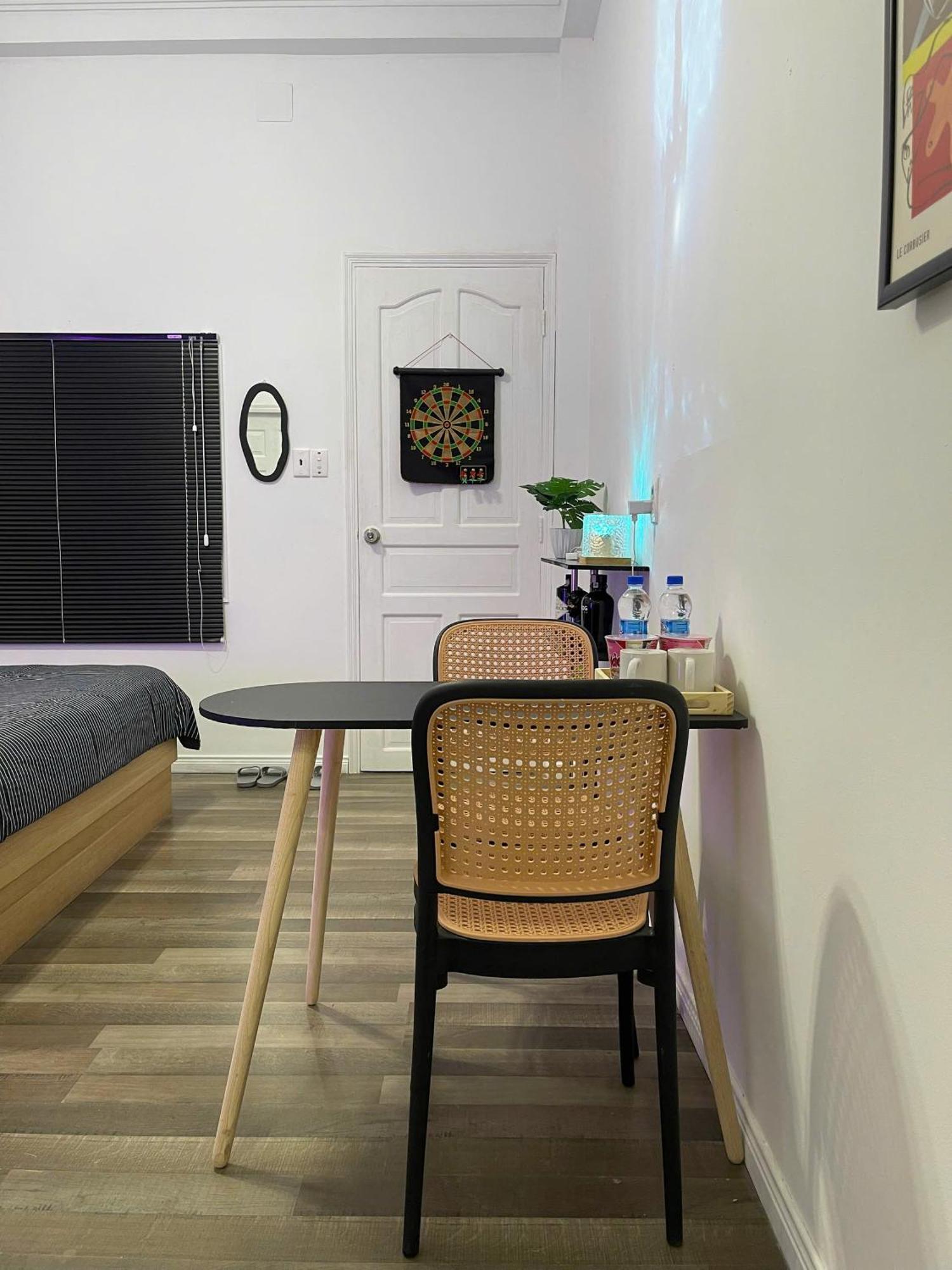 Emi - Quan 1 Apartment *
