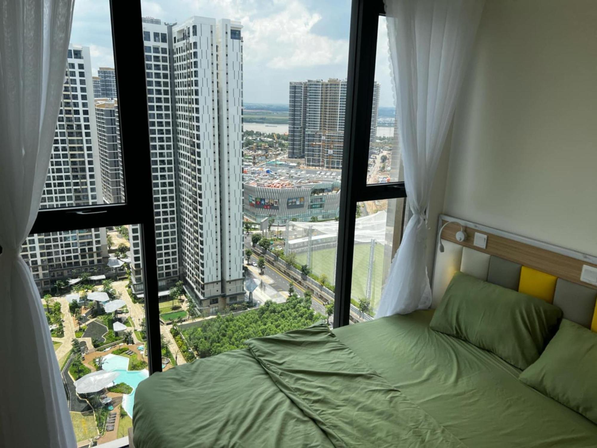 Apartment Vinhome Grandpark Tphcm Vietnam Masteri Centre Point Luxury With Adventure At Your Doorstep - Amusement Park & Poolside Comfort! Ho Chi Minh City