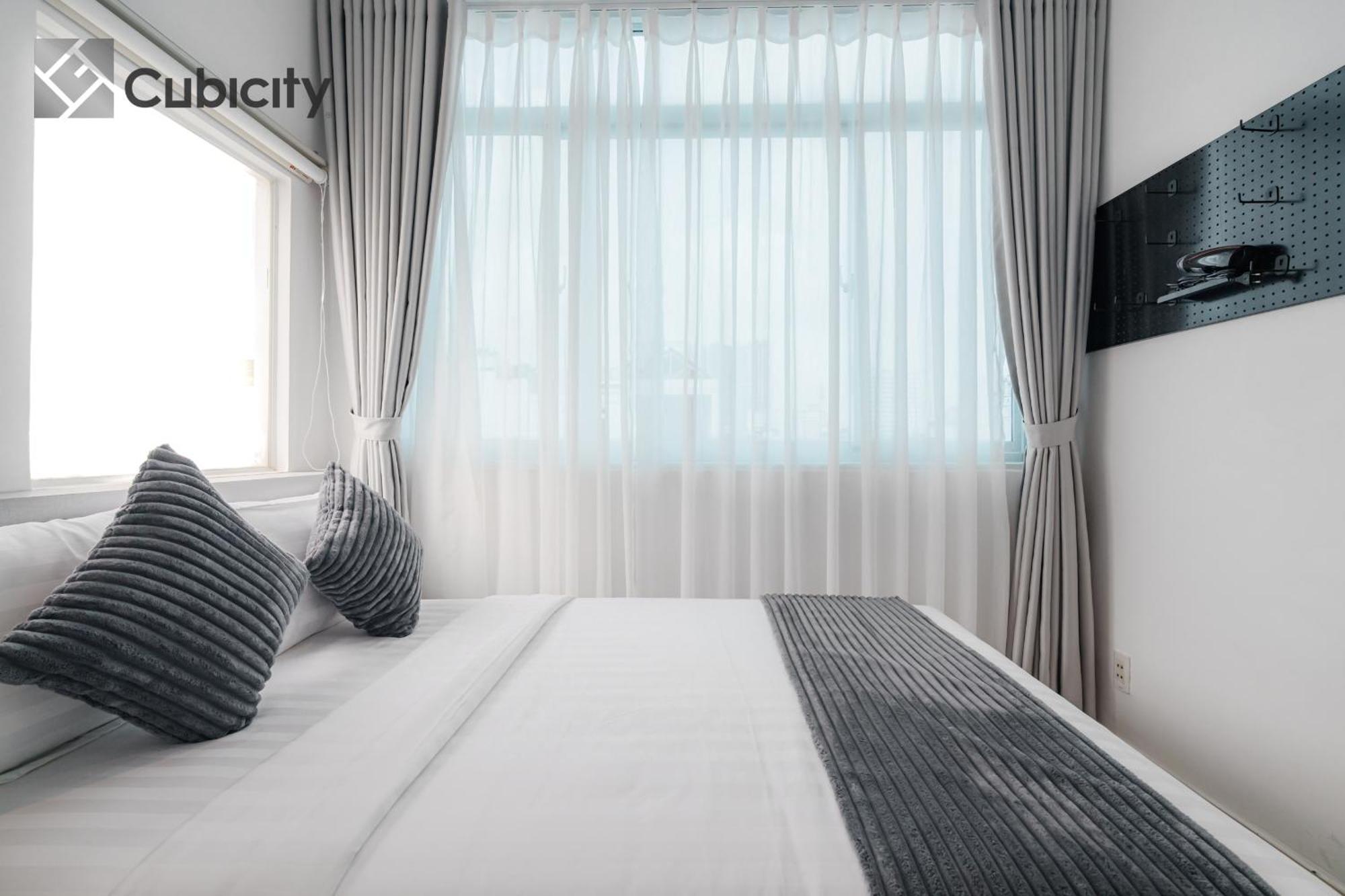 Cubicity De Tham Hotel