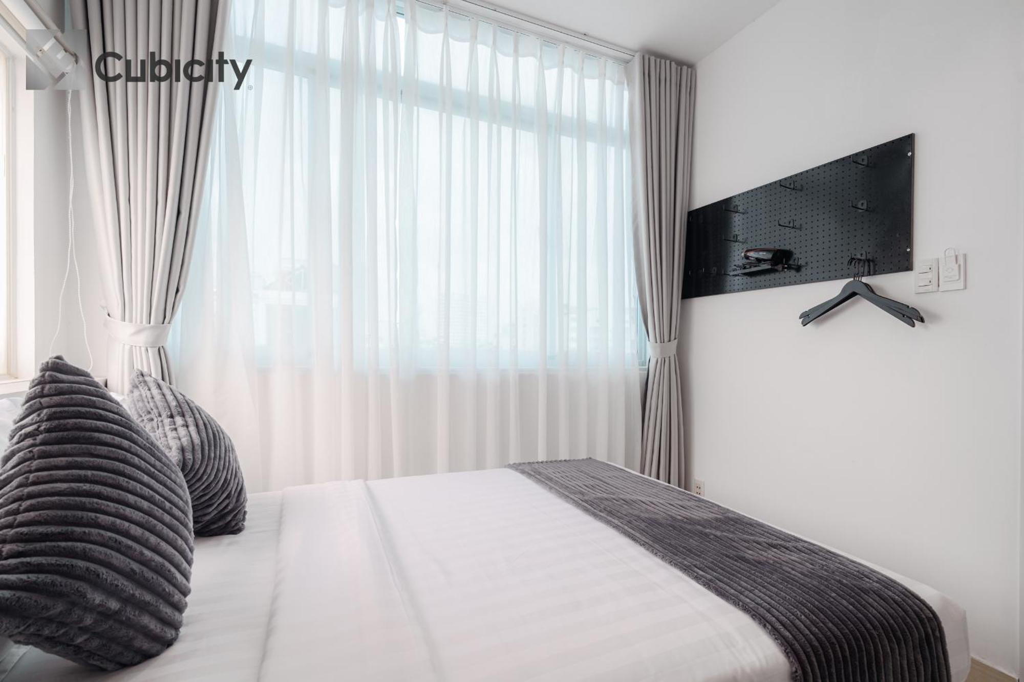 Cubicity De Tham Hotel