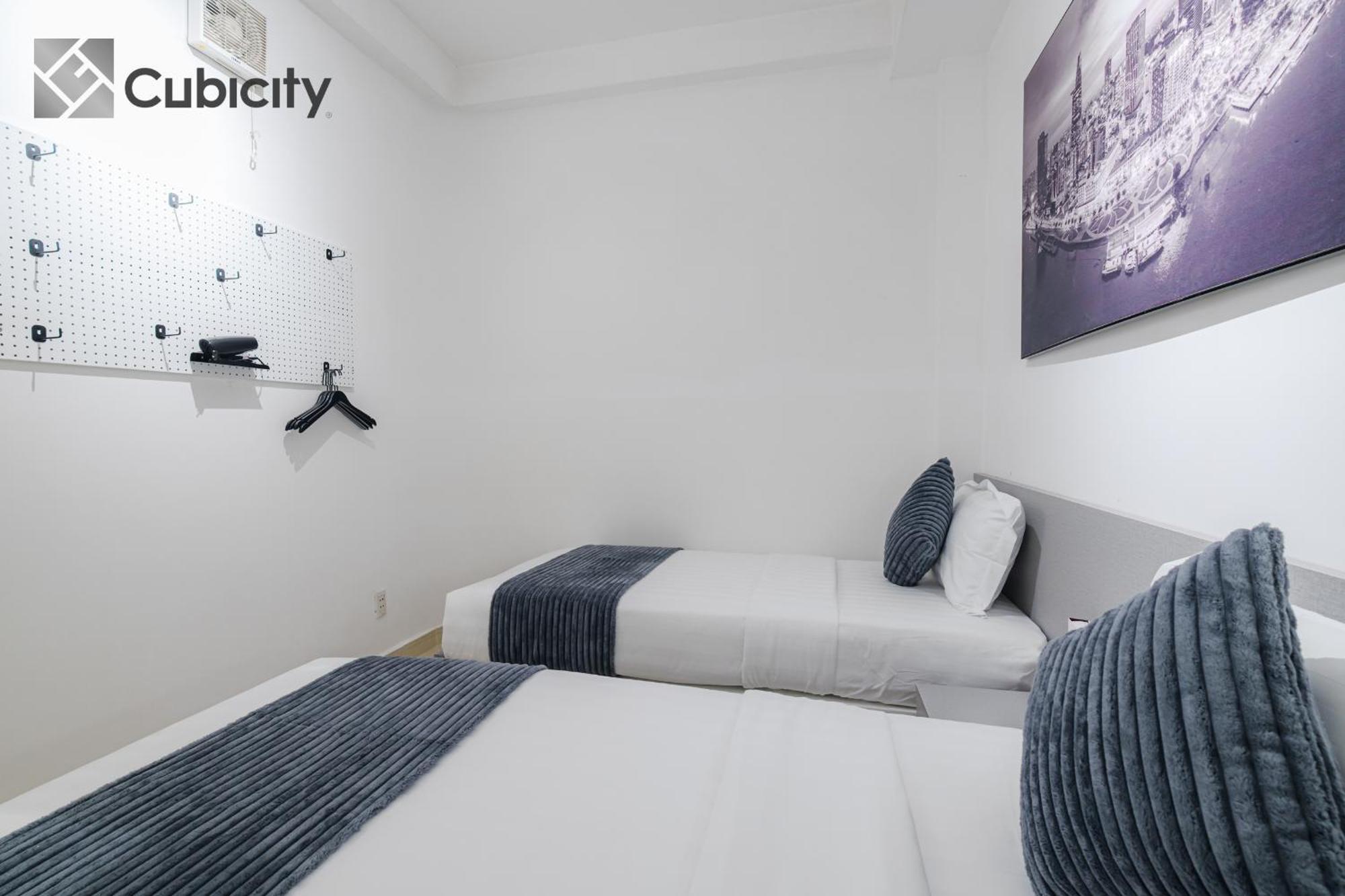 Cubicity De Tham Hotel