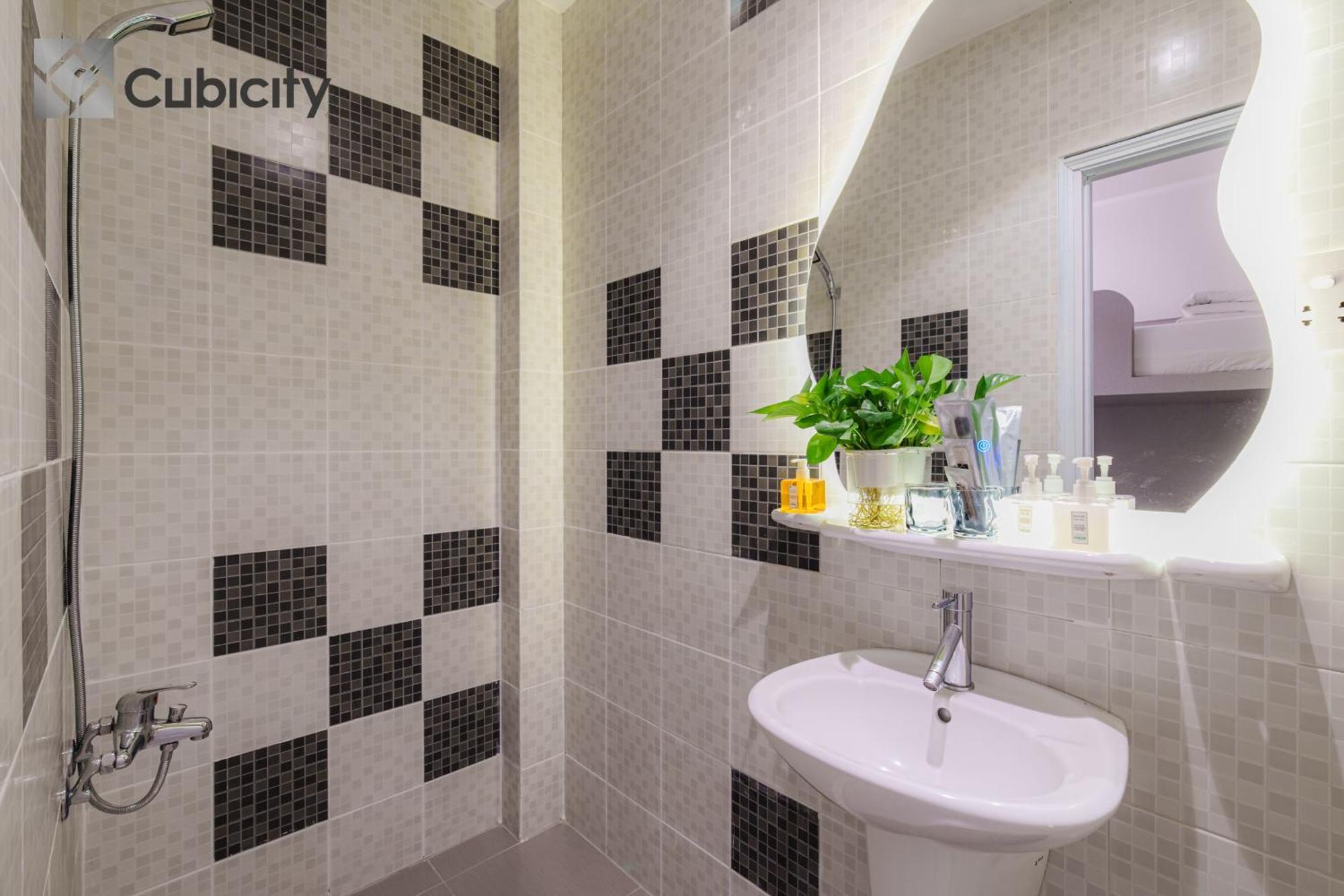 Hotel Cubicity De Tham 2*