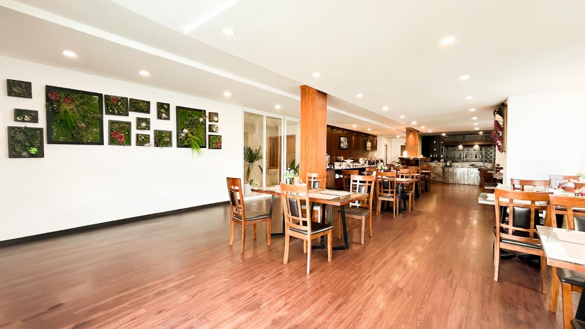 Hotel A25 - 29 Le Thi Hong Gam
