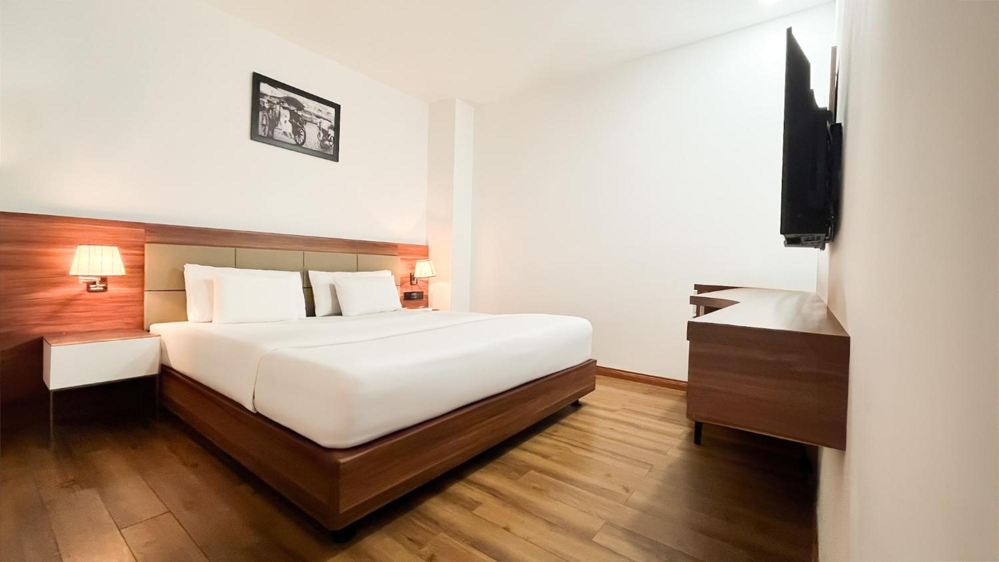 Hotel A25 - 29 Le Thi Hong Gam